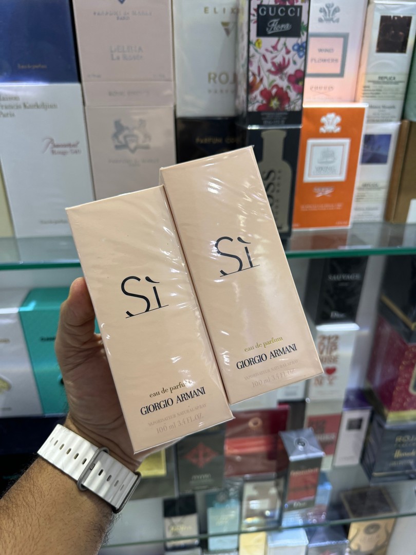 joyas, relojes y accesorios - Perfume Sì Giorgio Milano Sí 100ML Eau de Parfum Nuevo, 100% Original RD$ 8,500