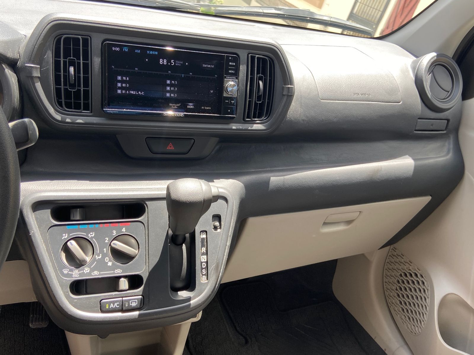 carros - DAIHATSU BOOM 2018 7