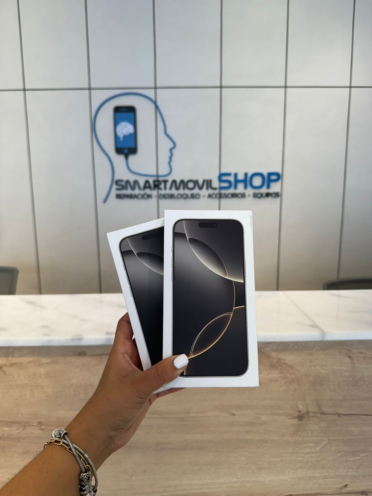 celulares y tabletas - IPHONE 16 PRO MAX 512GB ESIM DESBLOQUEADO SELLADO 0