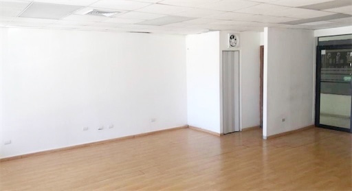 oficinas y locales comerciales - Local comercial en Primer nivel  5