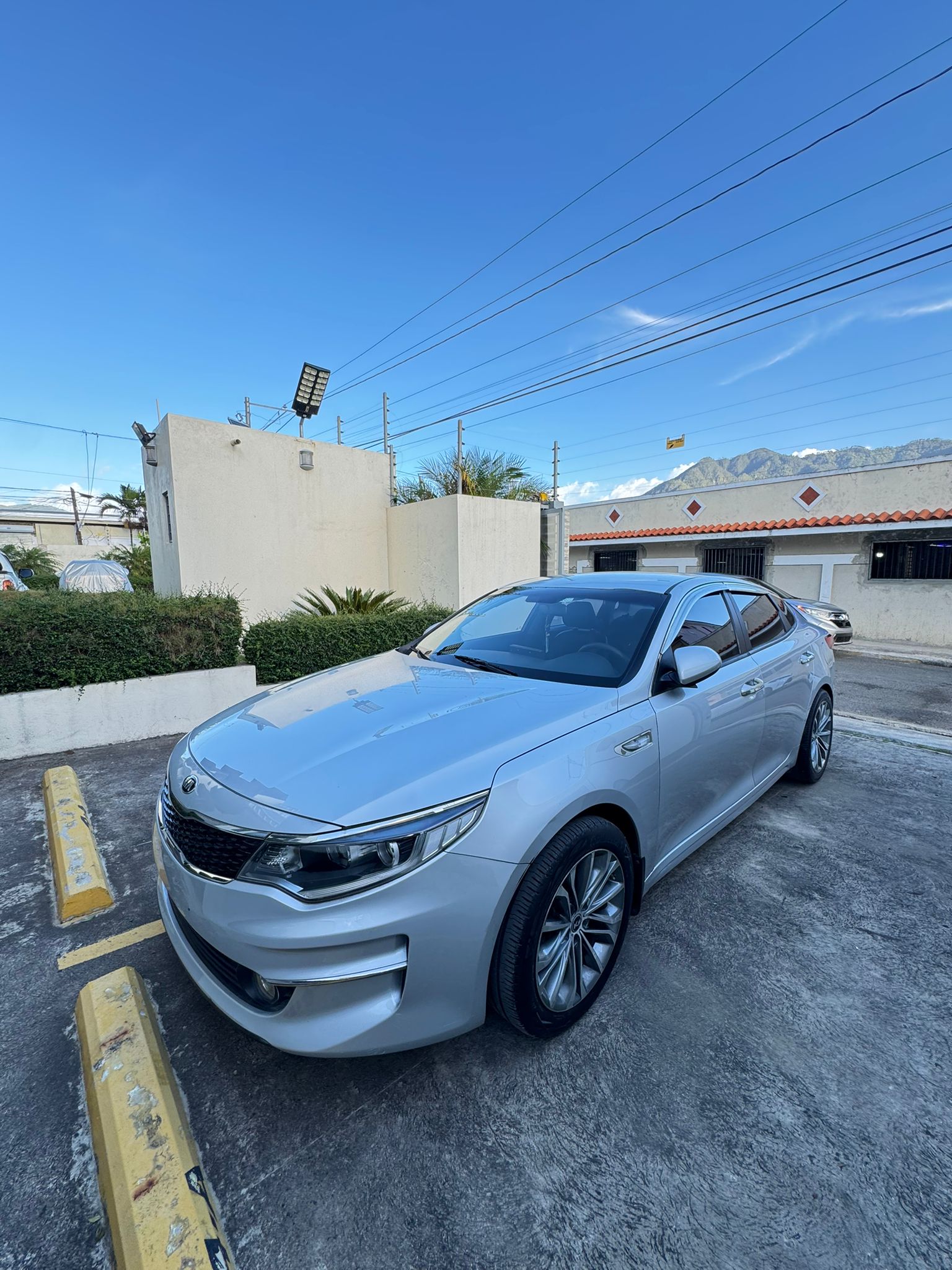 carros - Kia K5 2018 en excelente estado – RD$750,000 negoc 1
