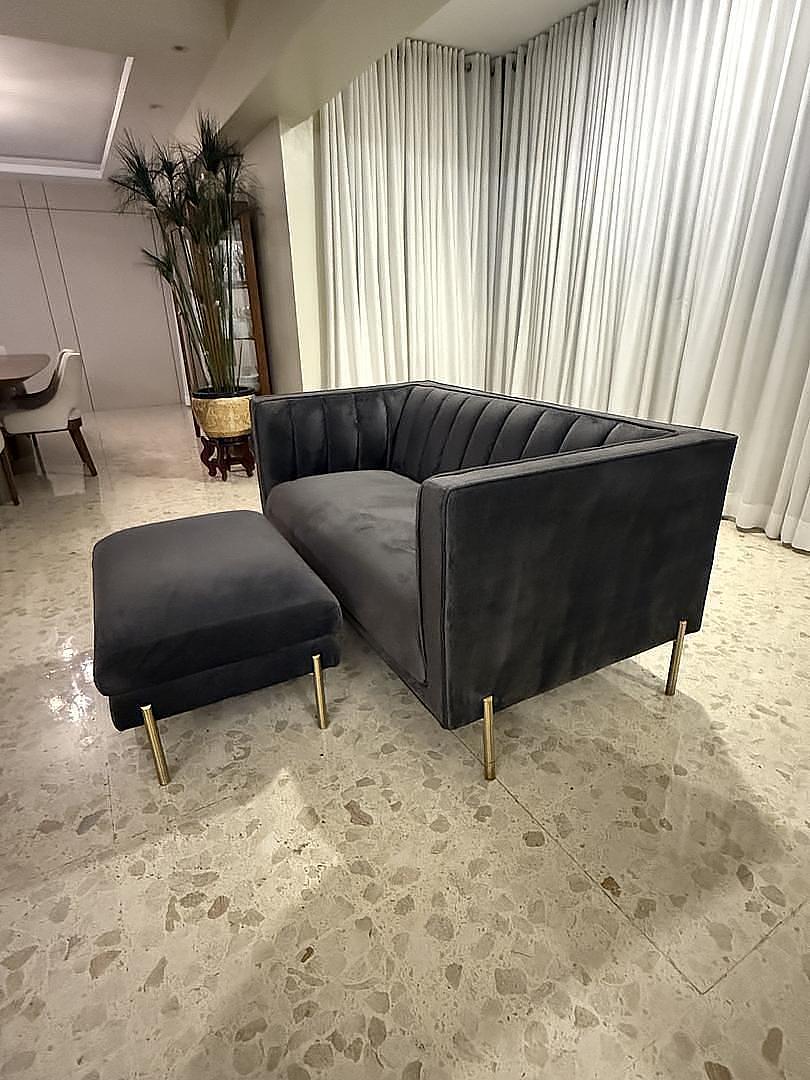 muebles y colchones - Sofá de dos plazas con ottoman 2