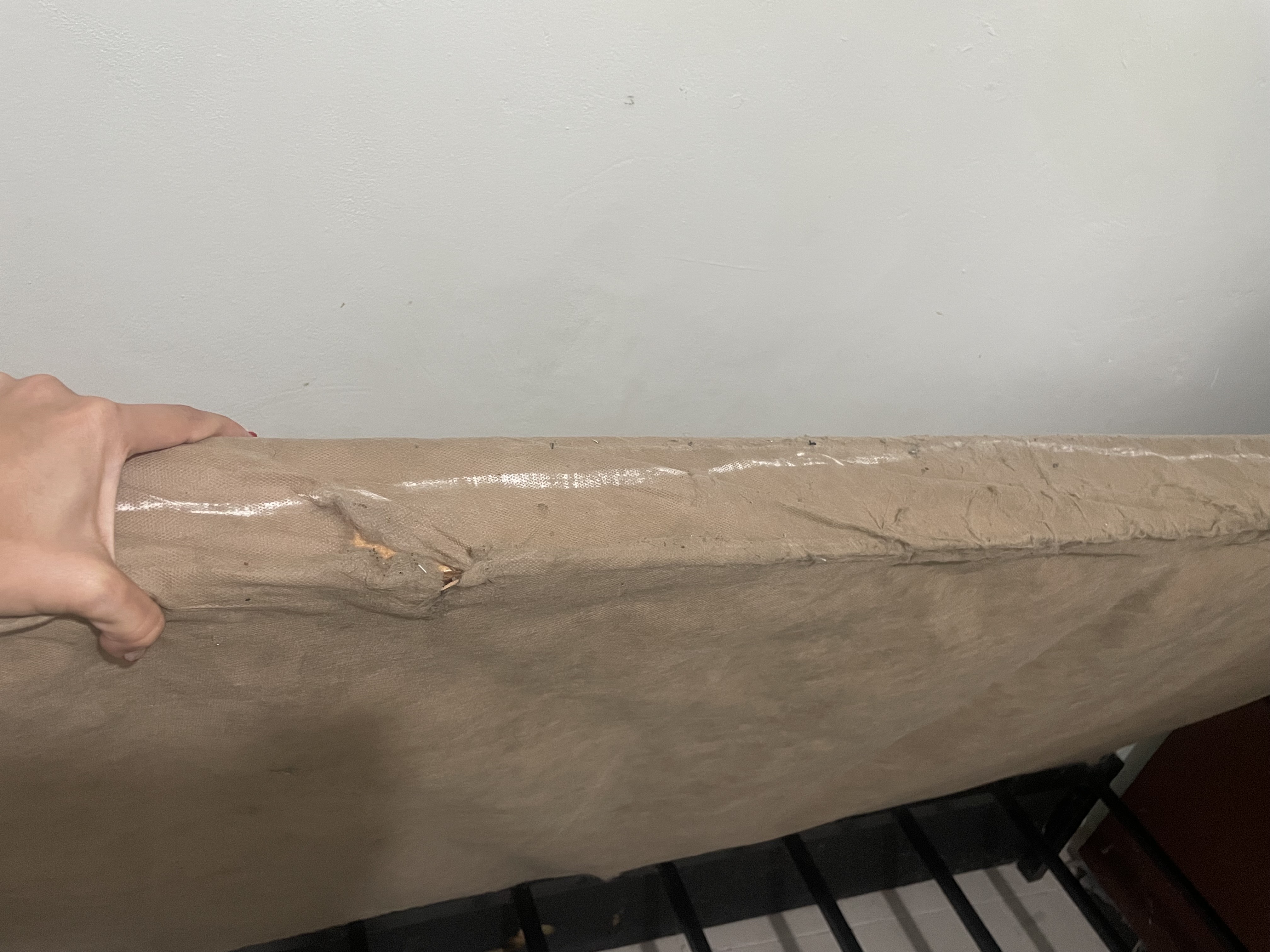 muebles y colchones - Cama twin, con refuerzo de base en hierro.

 4