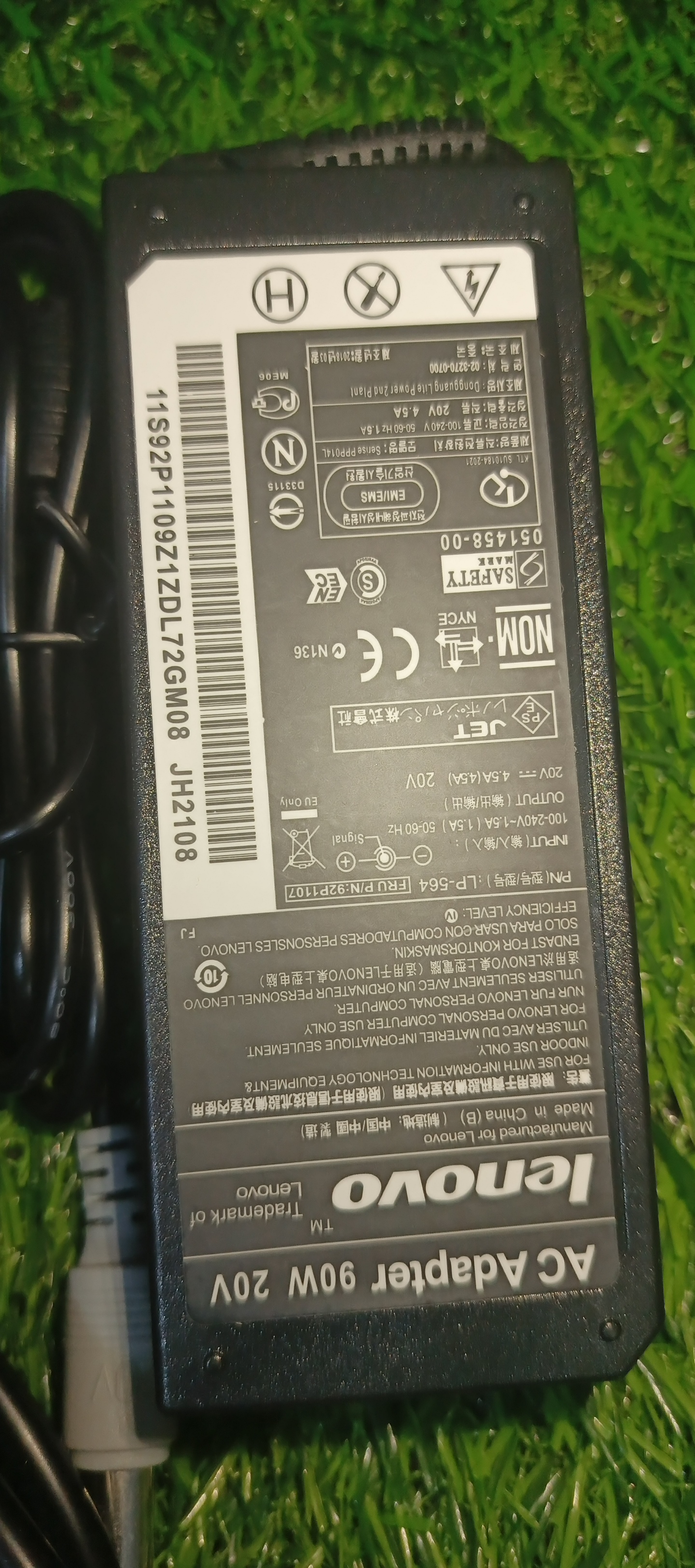 computadoras y laptops - Cargador PLO para laptop Lenovo 2