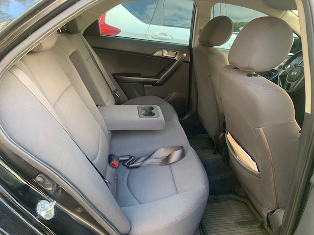 carros - KIA CERATO 2010 5