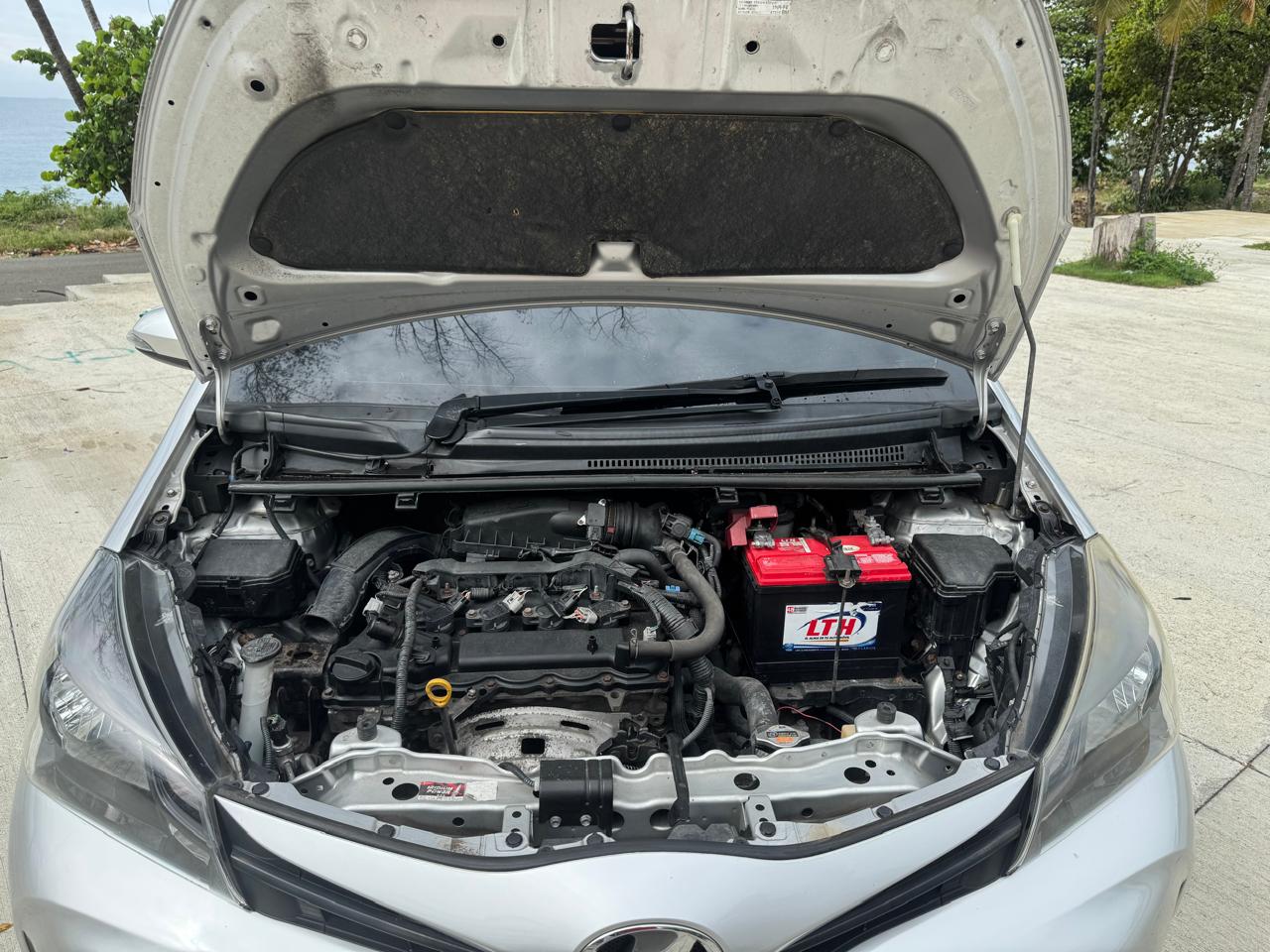 carros - X MOTIVO DE SUPERACION VENDO MI VITZ 2017 NITIDO 4