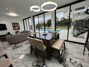 casas vacacionales y villas - Rento Villa en Nueva Romana varias habitaciones 
Próximo a la playa 0