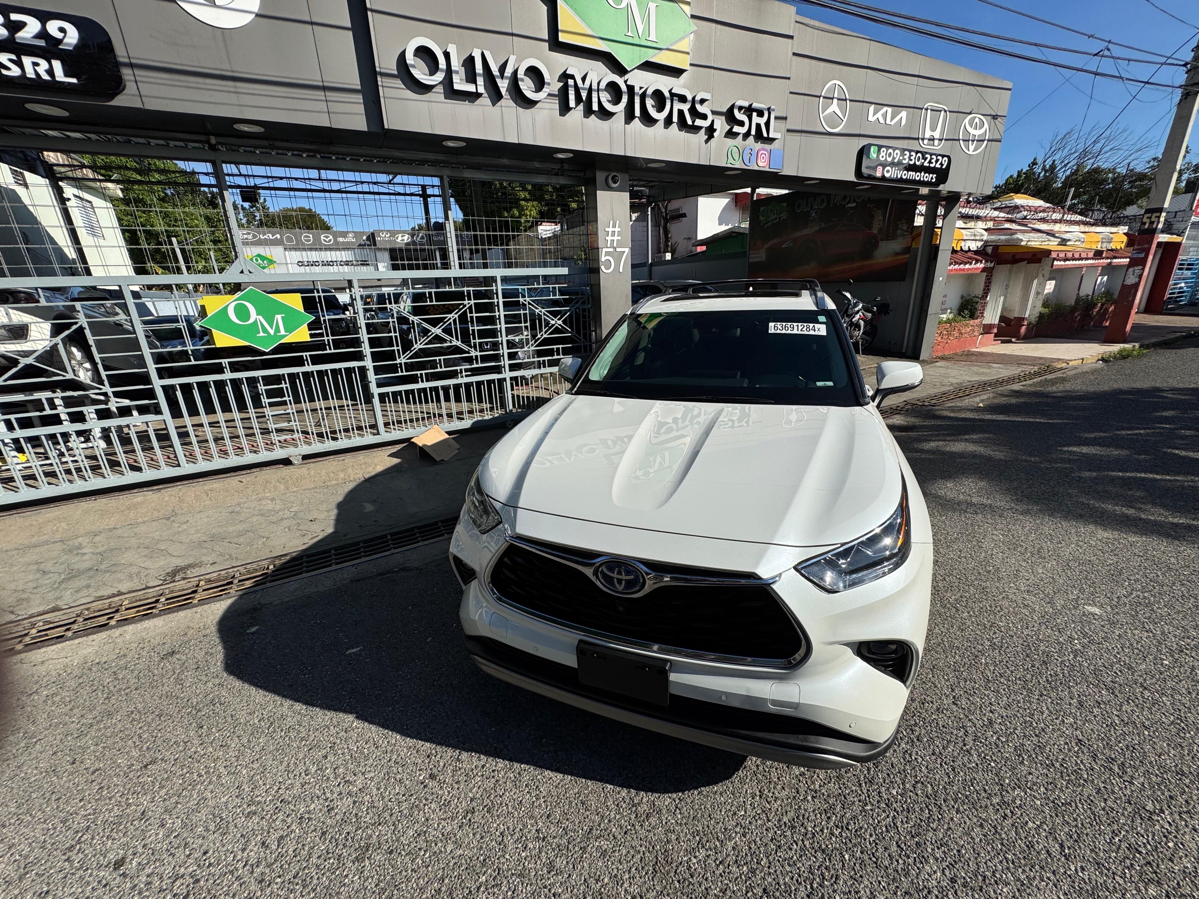 jeepetas y camionetas - TOYOTA HIGHLANDER 2021 1