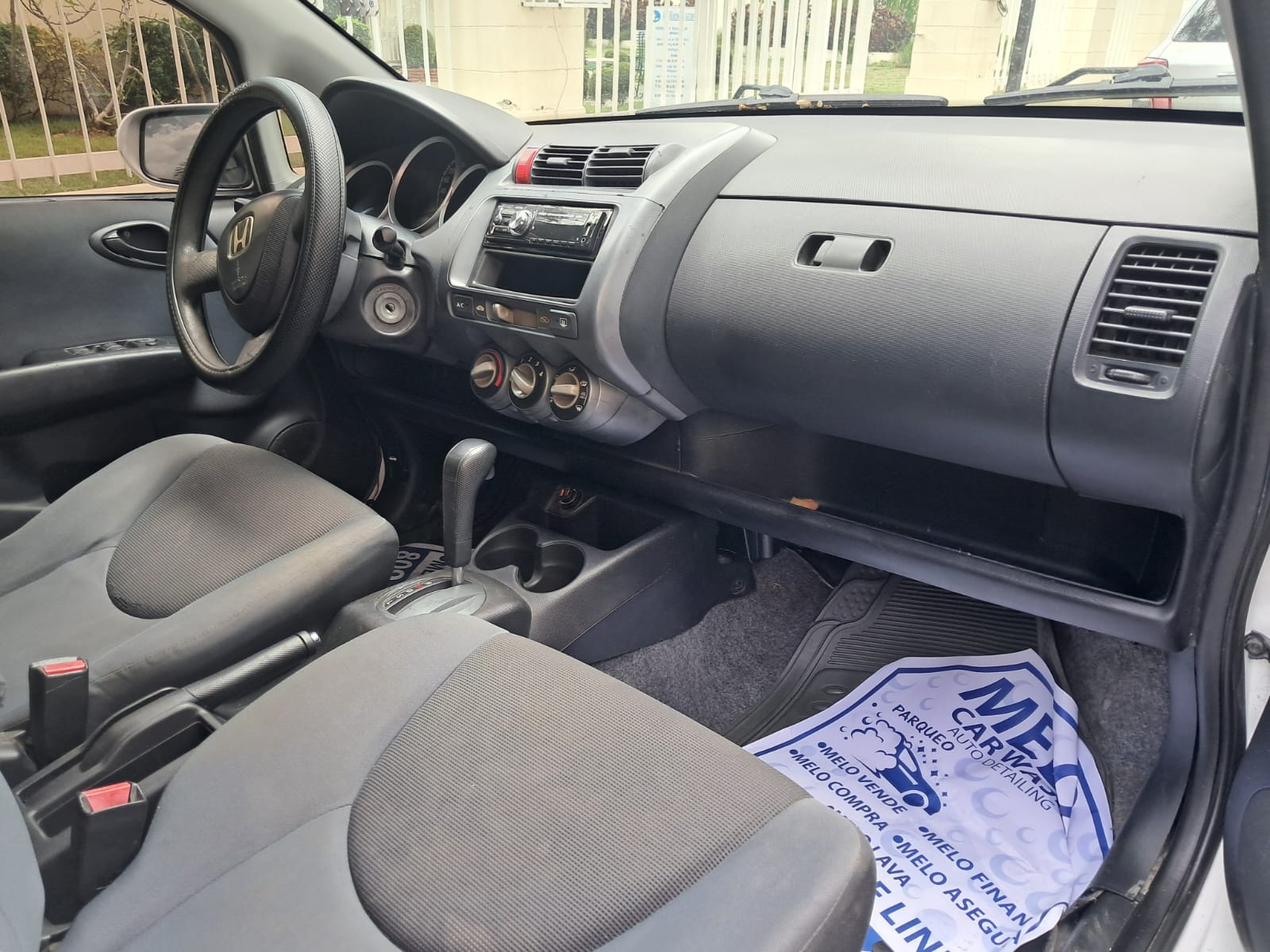 carros - Honda fit año 2005 americano, unica dueña en muy b 5