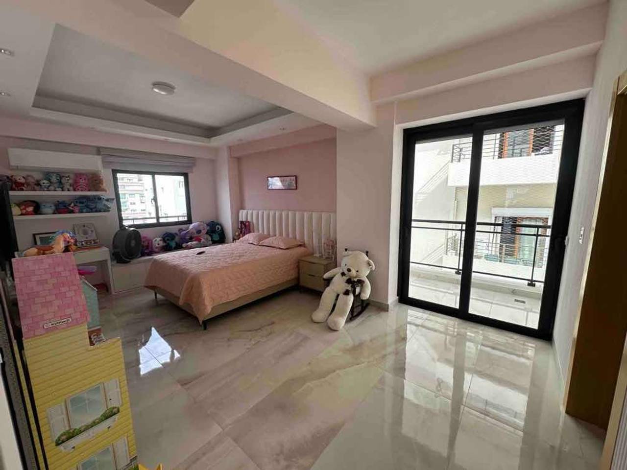 penthouses - Venta de Penthouse en la Enriquillo 3