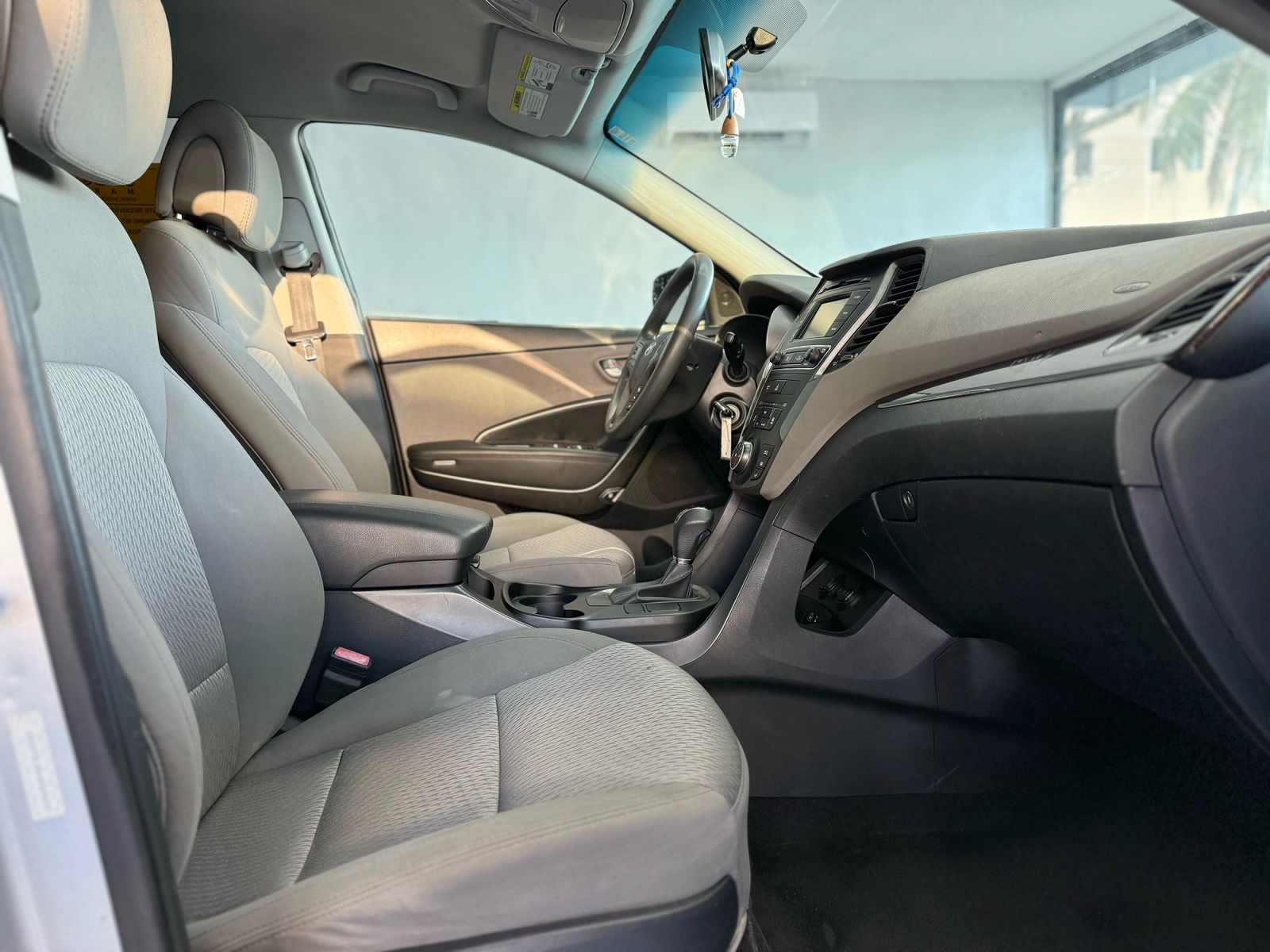 jeepetas y camionetas - Hyundai Santa Fe 2018 Importada 4