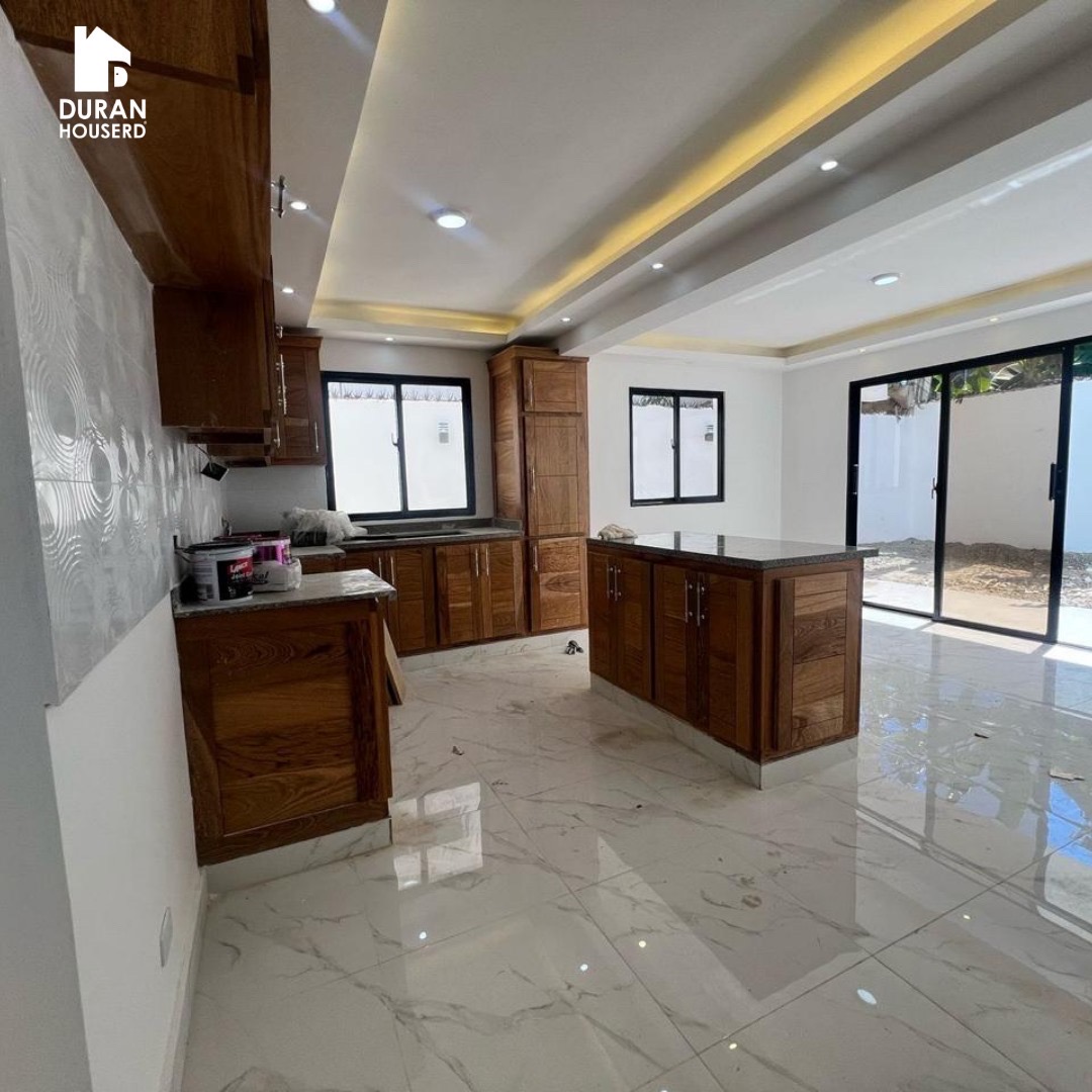 casas - venta de casa en la autopista de san isidro Santo Domingo este brisa oriental 2