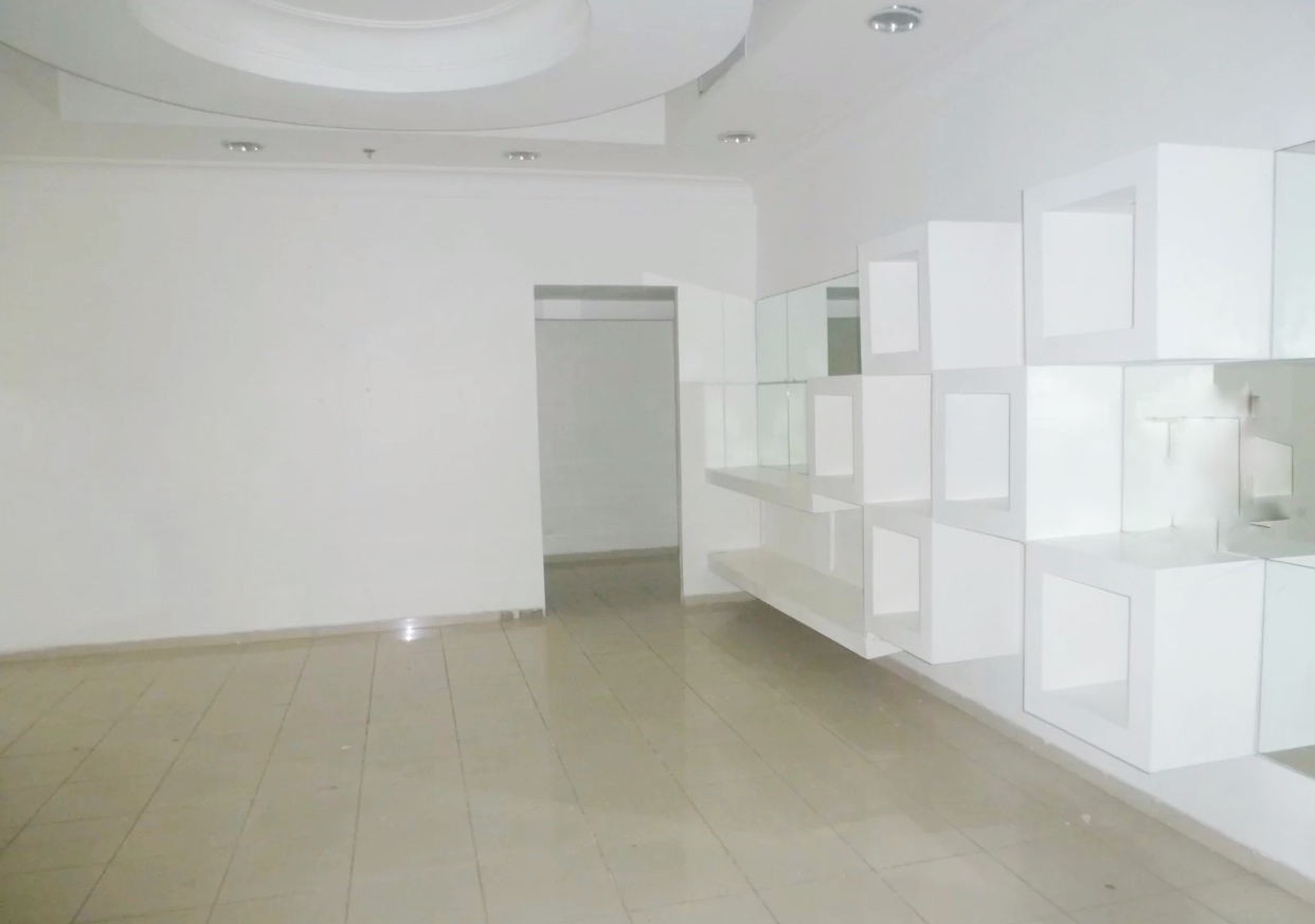 oficinas y locales comerciales - Local en venta primer nivel  4