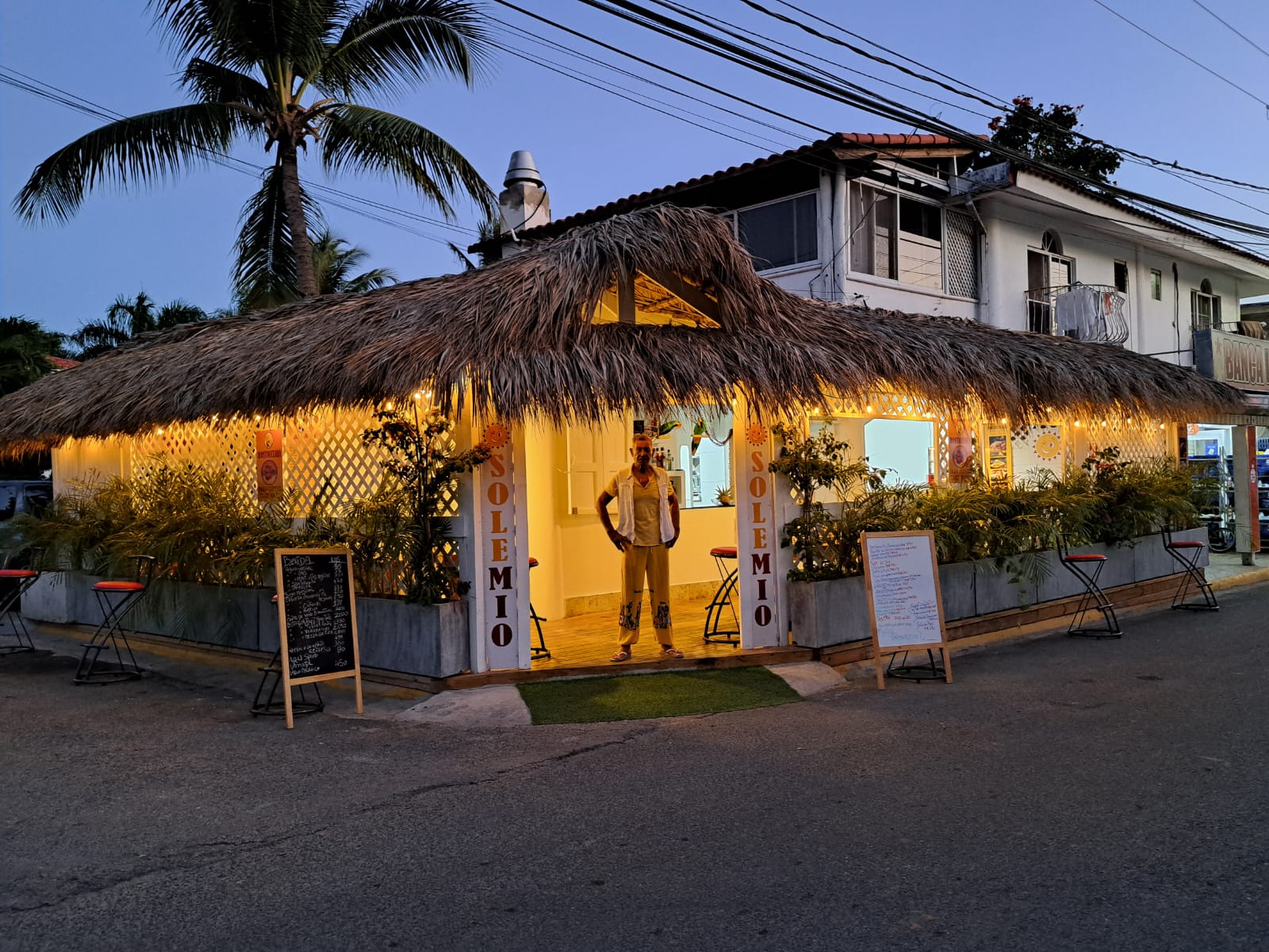 negocios en venta - Gestión de Chiringuito Bar-Restaurante en Bayahibe 1