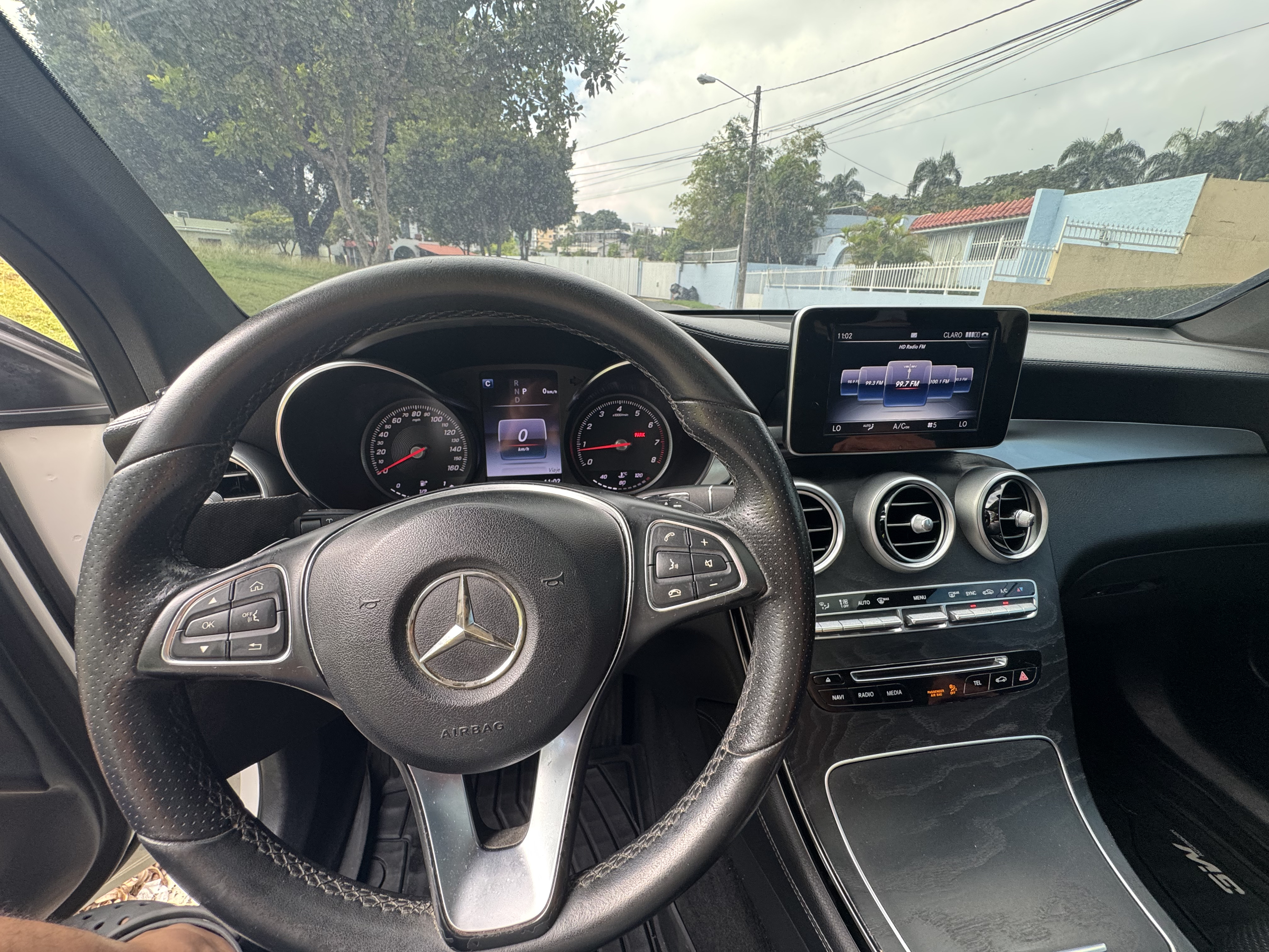 jeepetas y camionetas - Mercedes Benz GLC-300 2017 AMG, Unico Dueño en RD. 6