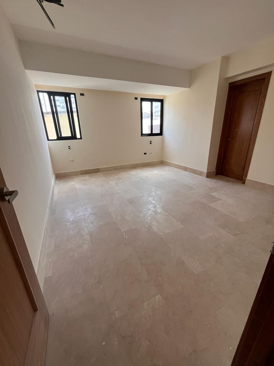 apartamentos - Apartamento venta Naco 3 hab mas estudio 6