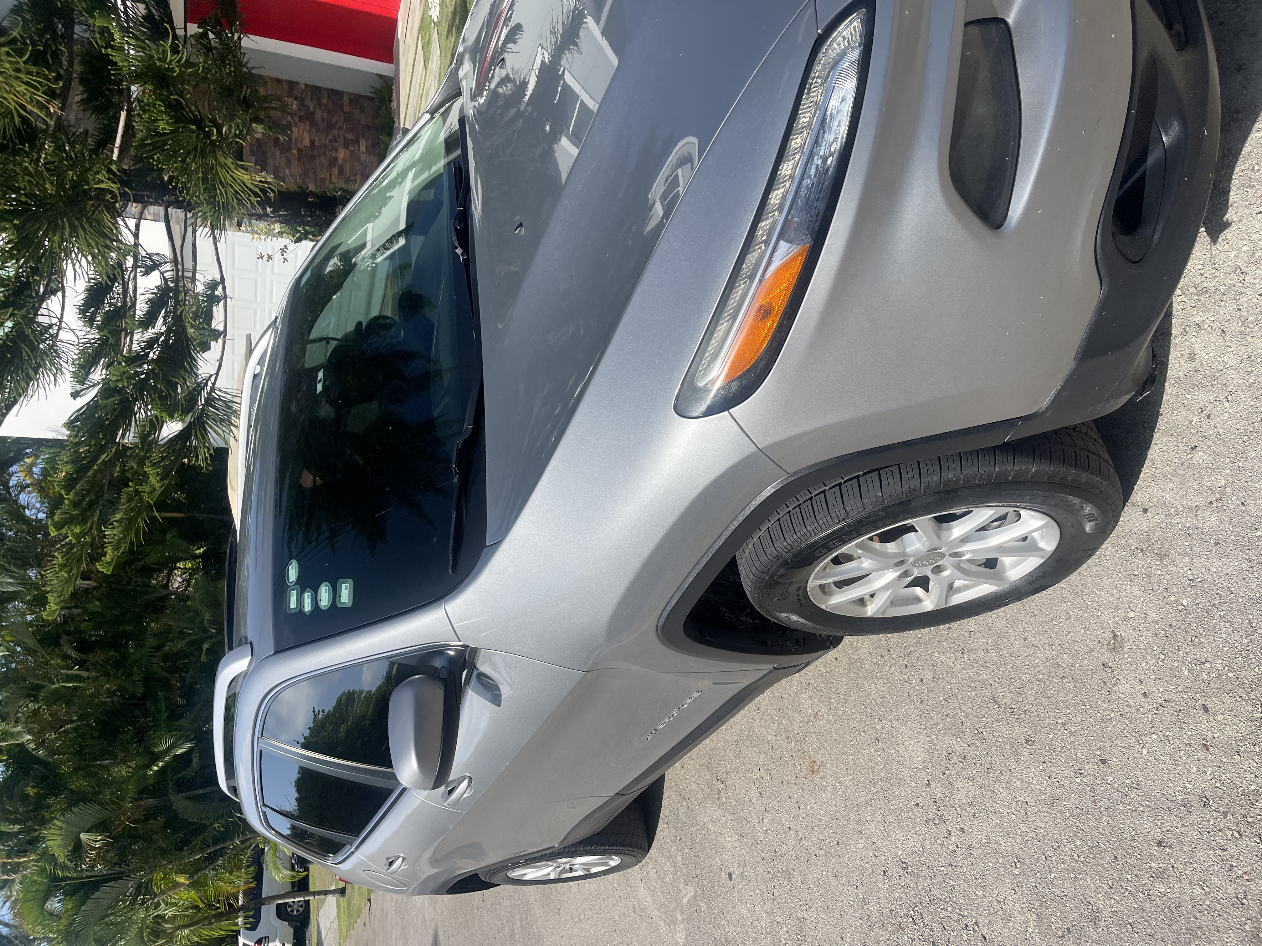 jeepetas y camionetas -  Jeep Cherokee Latitude 4x4 2016 - Gris 6