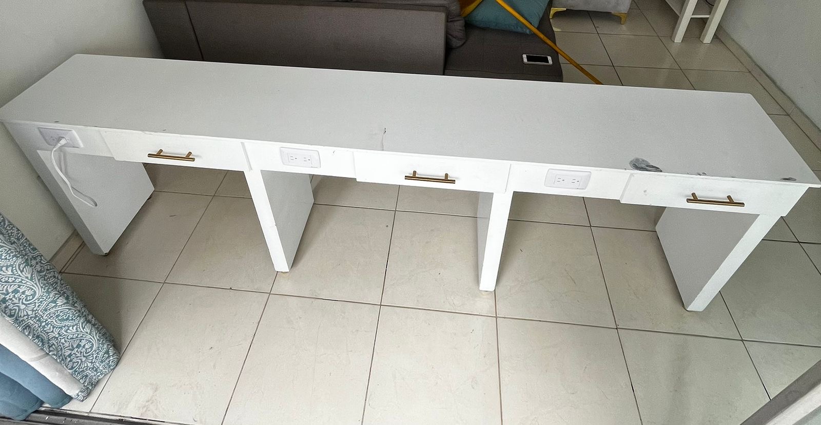 equipos profesionales - Mesa de tres Estaciones de manicura. 1