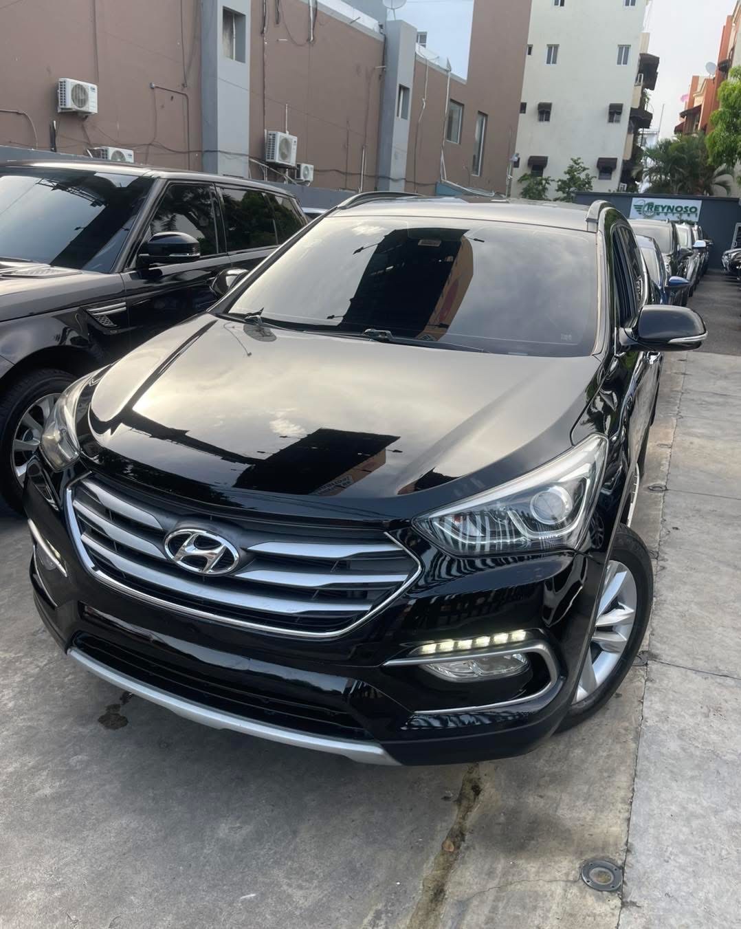 jeepetas y camionetas - HYUNDAI SANTA FE 2018 1