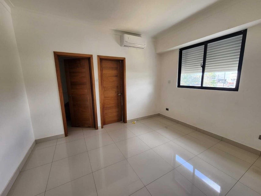 apartamentos - Apartamento en alquiler #24-1069 Aire acondicionado, 2 habitaciones, ascensor. 4