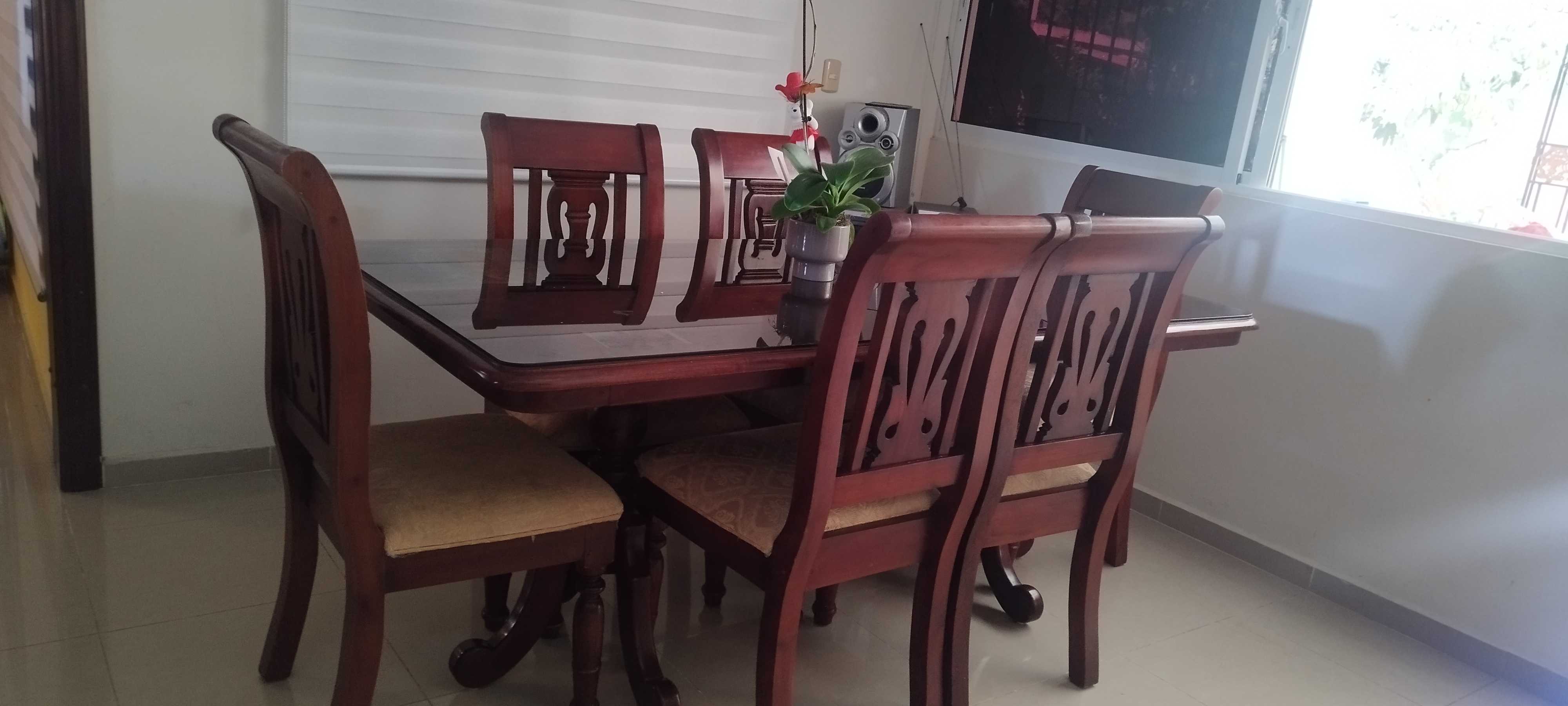 muebles y colchones - Comedor en Caoba 3