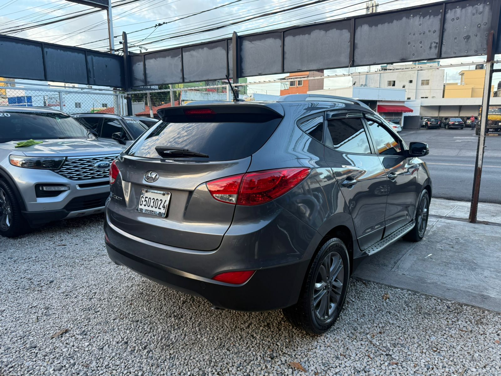 jeepetas y camionetas - HYUNDAI TUCSON SE 2015 GRIS 5