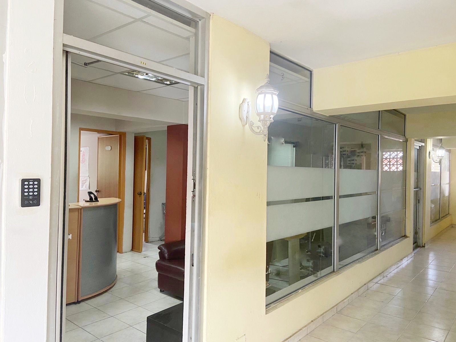 oficinas y locales comerciales - Alquiler local comercial en el millon  1