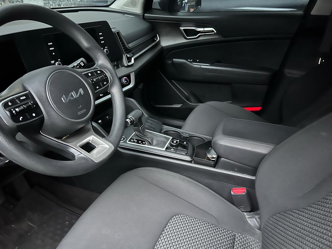 jeepetas y camionetas - Kia Sportage 2023 (Motivo: Mudanza de pais) 3
