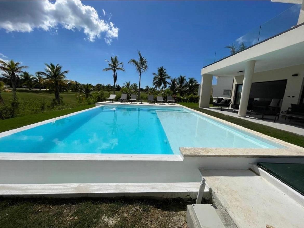casas vacacionales y villas - venta de Villa de lujo primera línea campo de golf en la Romana de 750mts   7