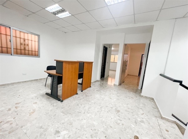 oficinas y locales comerciales - Local en evaristo ideal oficinas 4