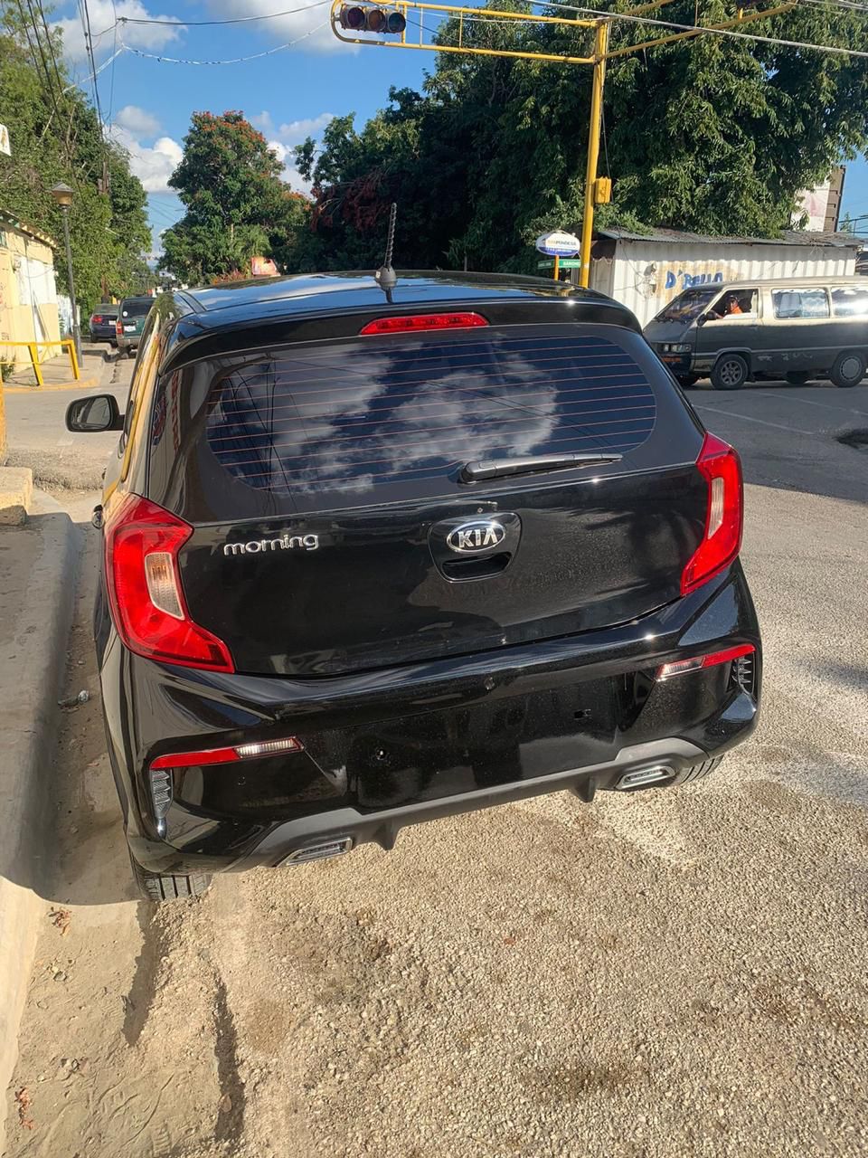 carros - Kia mornig versión coreano gasolina  1