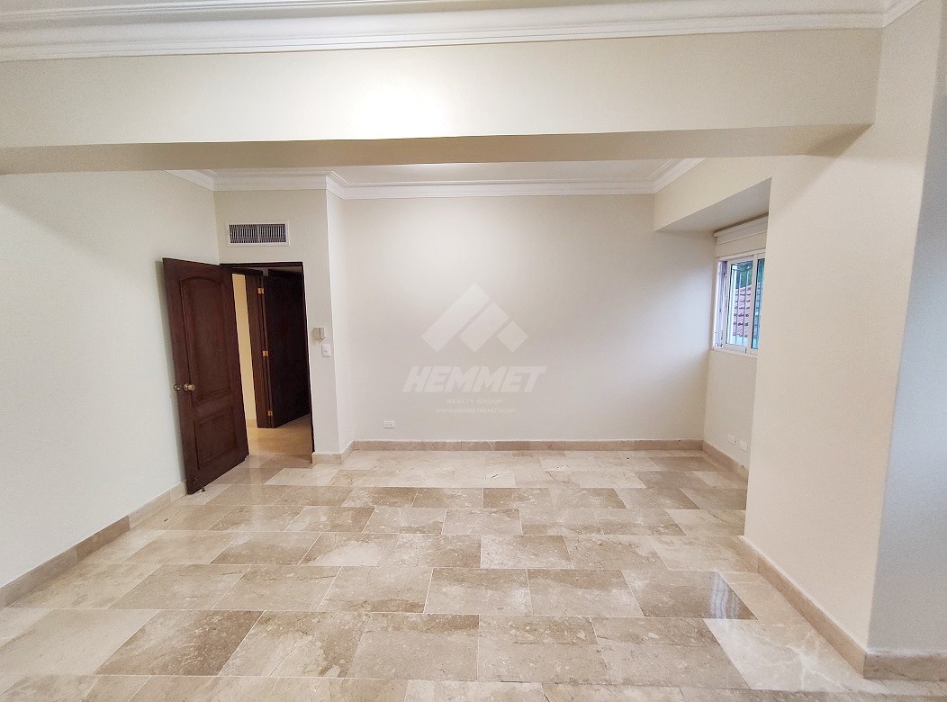 apartamentos - APARTAMENTO 215MTS2 CON ELEVADOR CERROS GURABO SANTIAGO  4