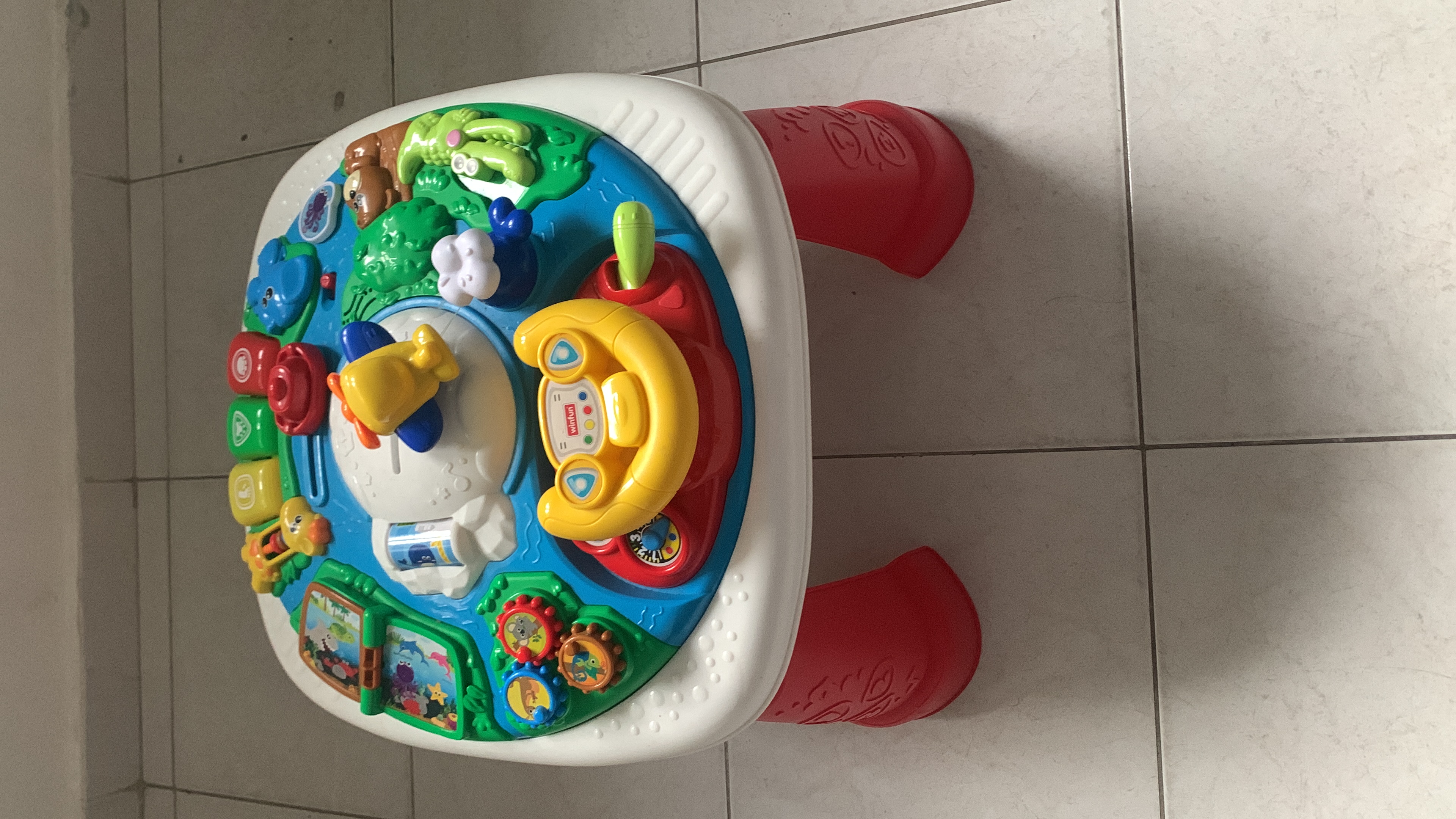 juguetes - Mesa de actividades. 9 - 12 meses 1