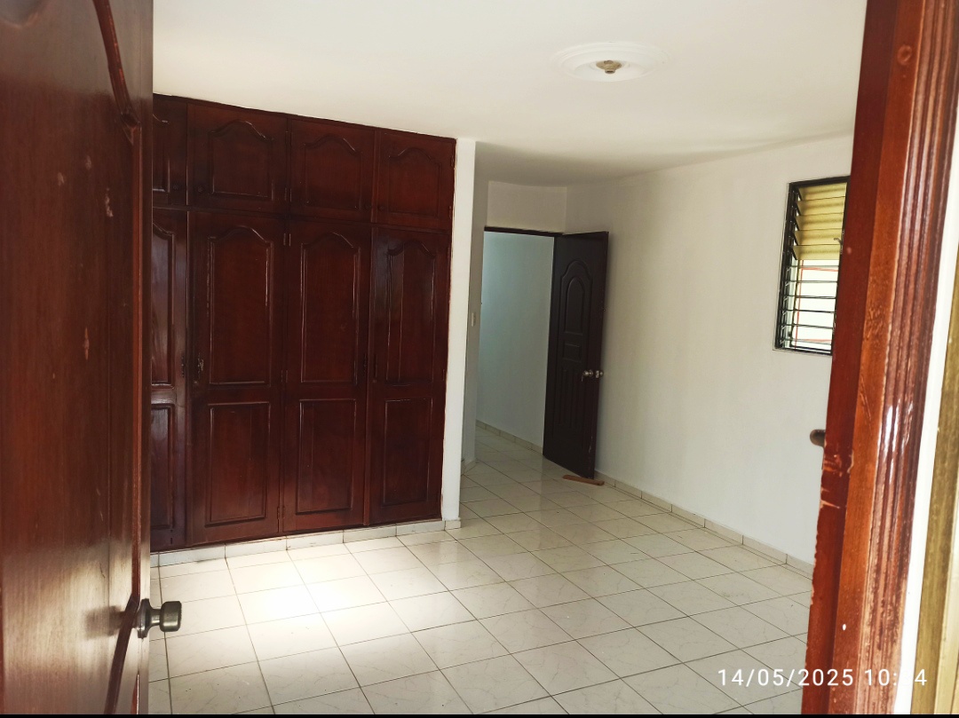 casas - CASA FRENTE AL HOSPITAL DIABETICO DE SANTIAGO 2