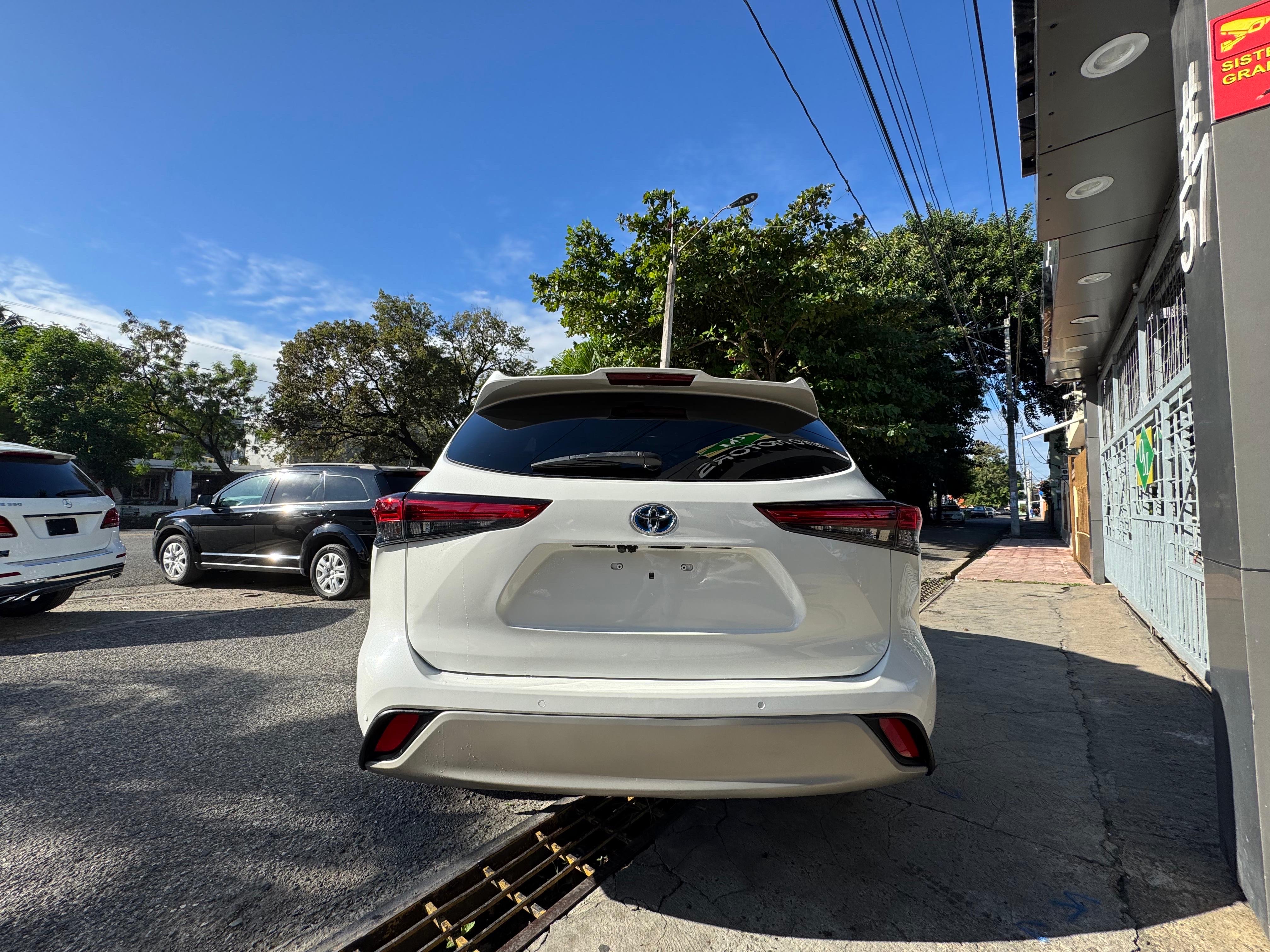 jeepetas y camionetas - TOYOTA HIGHLANDER 2021 5