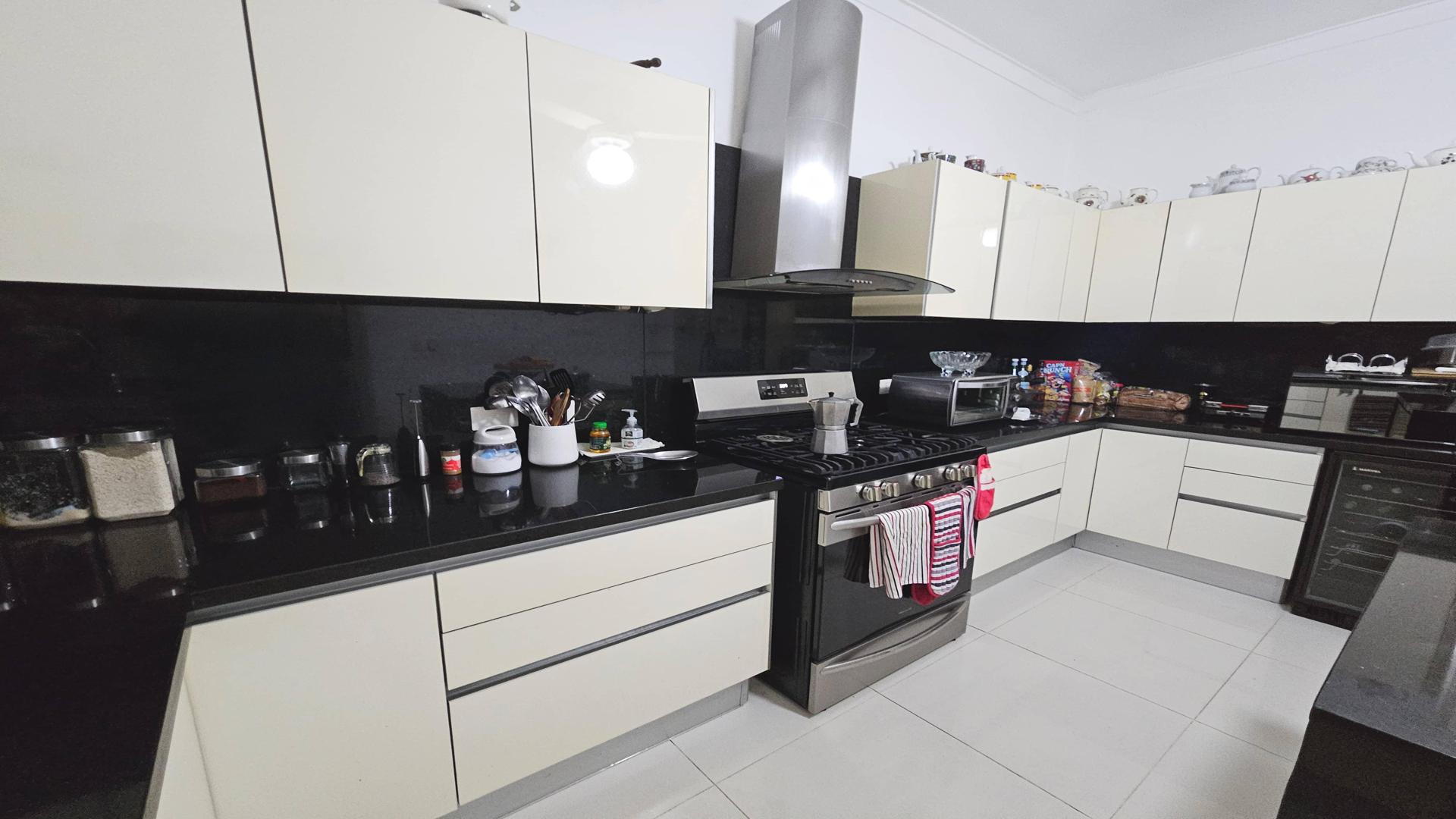apartamentos - Apartamento en Venta en Piantini 4