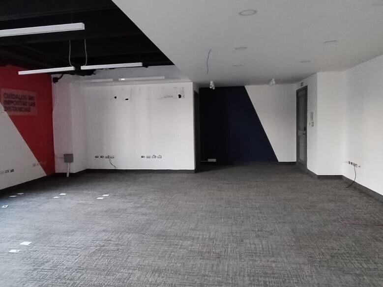 oficinas y locales comerciales - Oficina en alquiler en Piantini. Torre corporativa 3