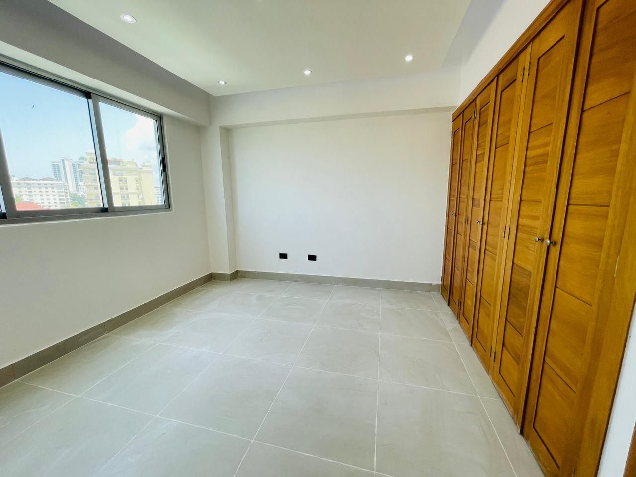 apartamentos - Apartamento con línea blanca de 2 habitaciones ubicado en Piantini 6