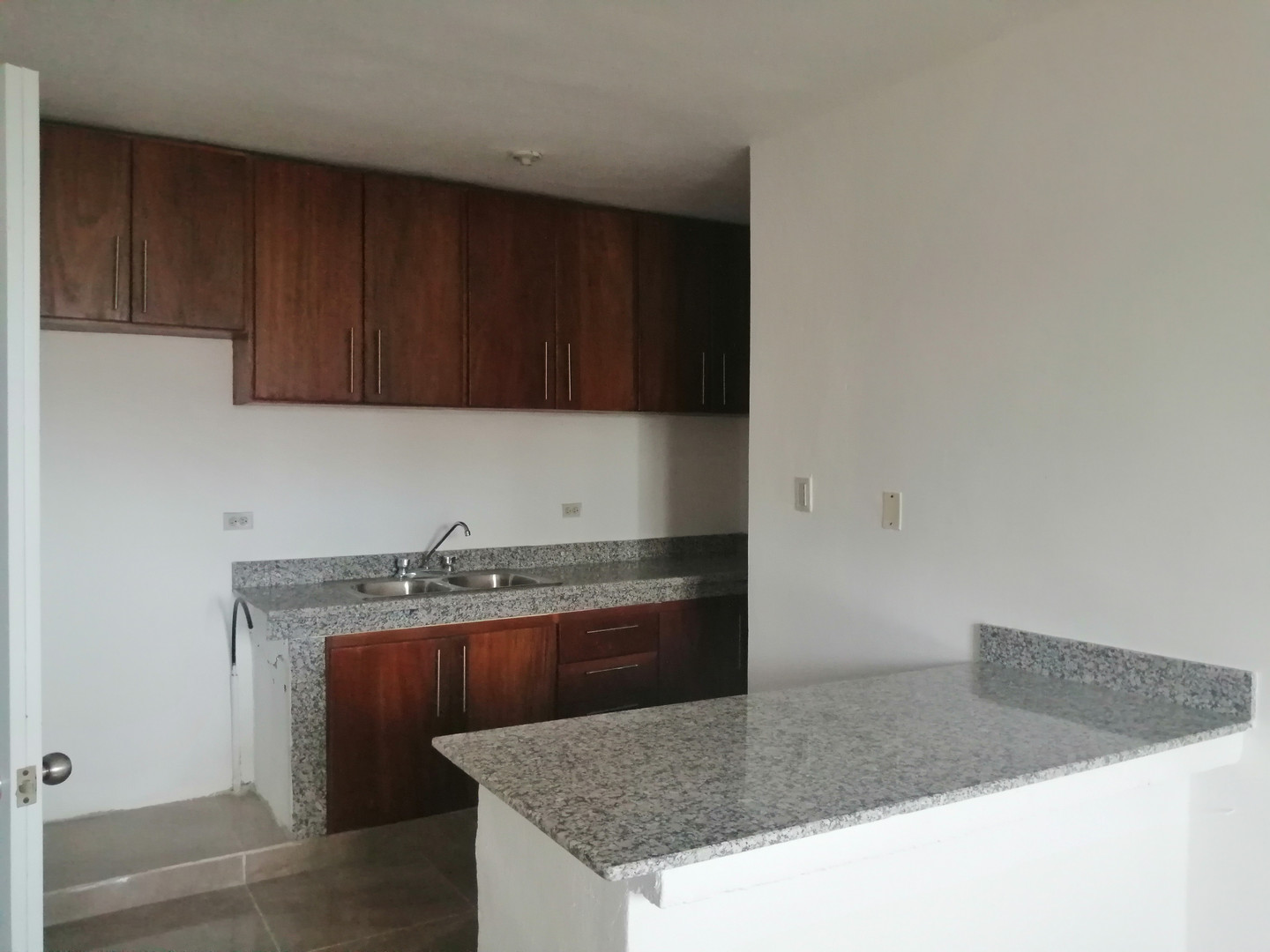 apartamentos - Alquilo apartamento bonito y tranquilo cerca de la ciudad 0
