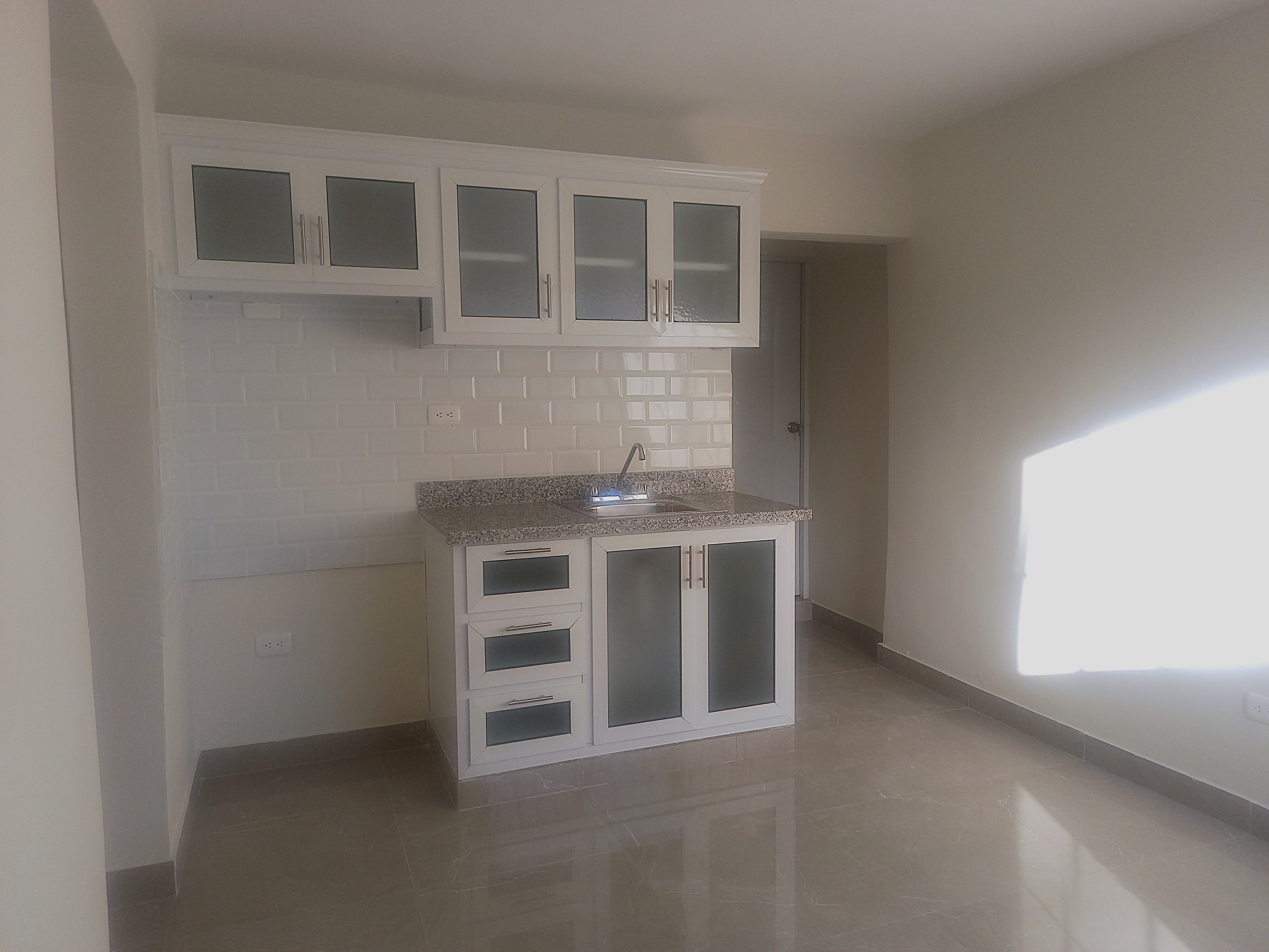 apartamentos - Apartamento de 2 Habitaciones y1 baño. NO parqueo.