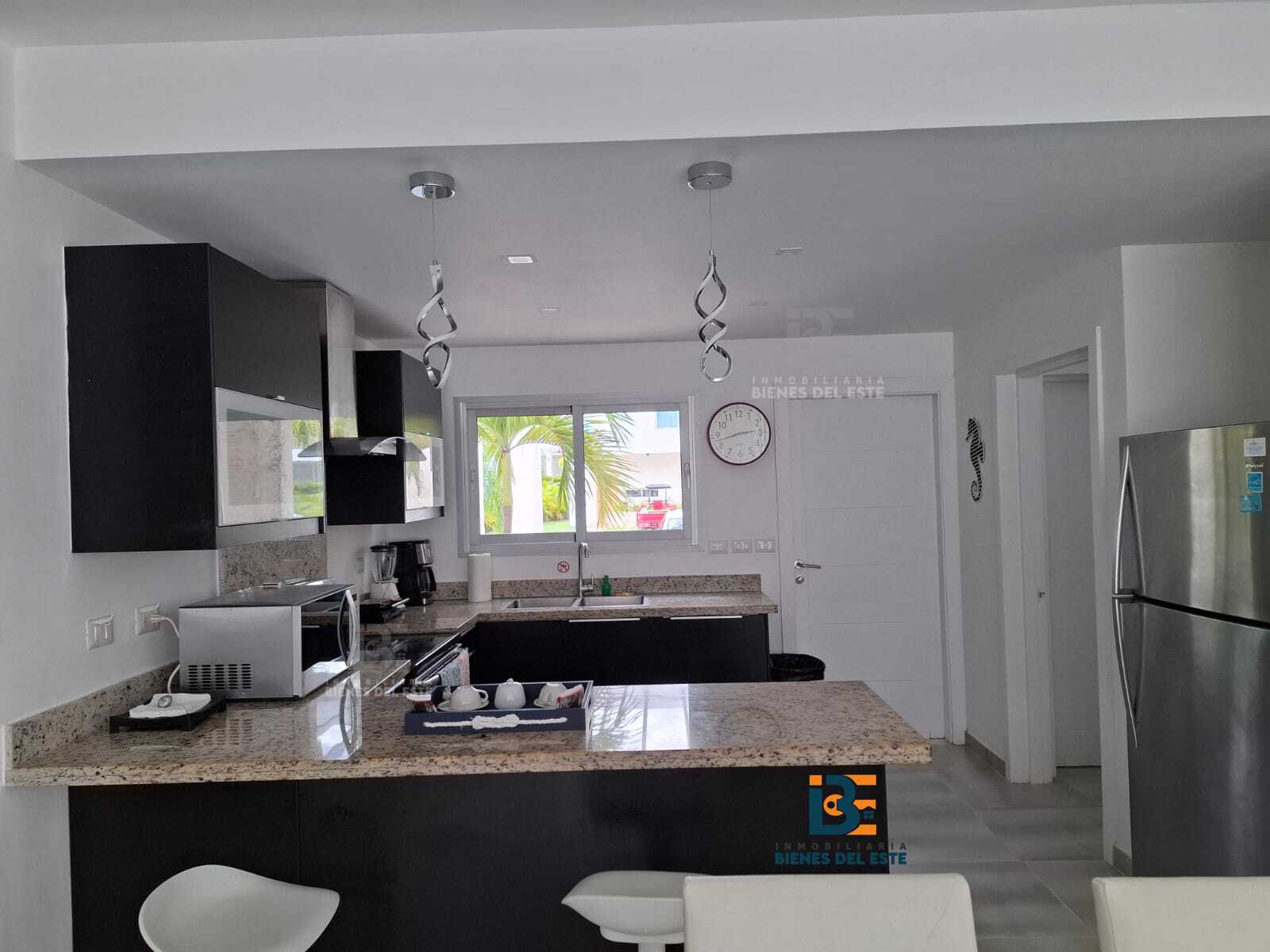 casas vacacionales y villas - Vendo Hermosa Villa en Playa Nueva Romana. 4