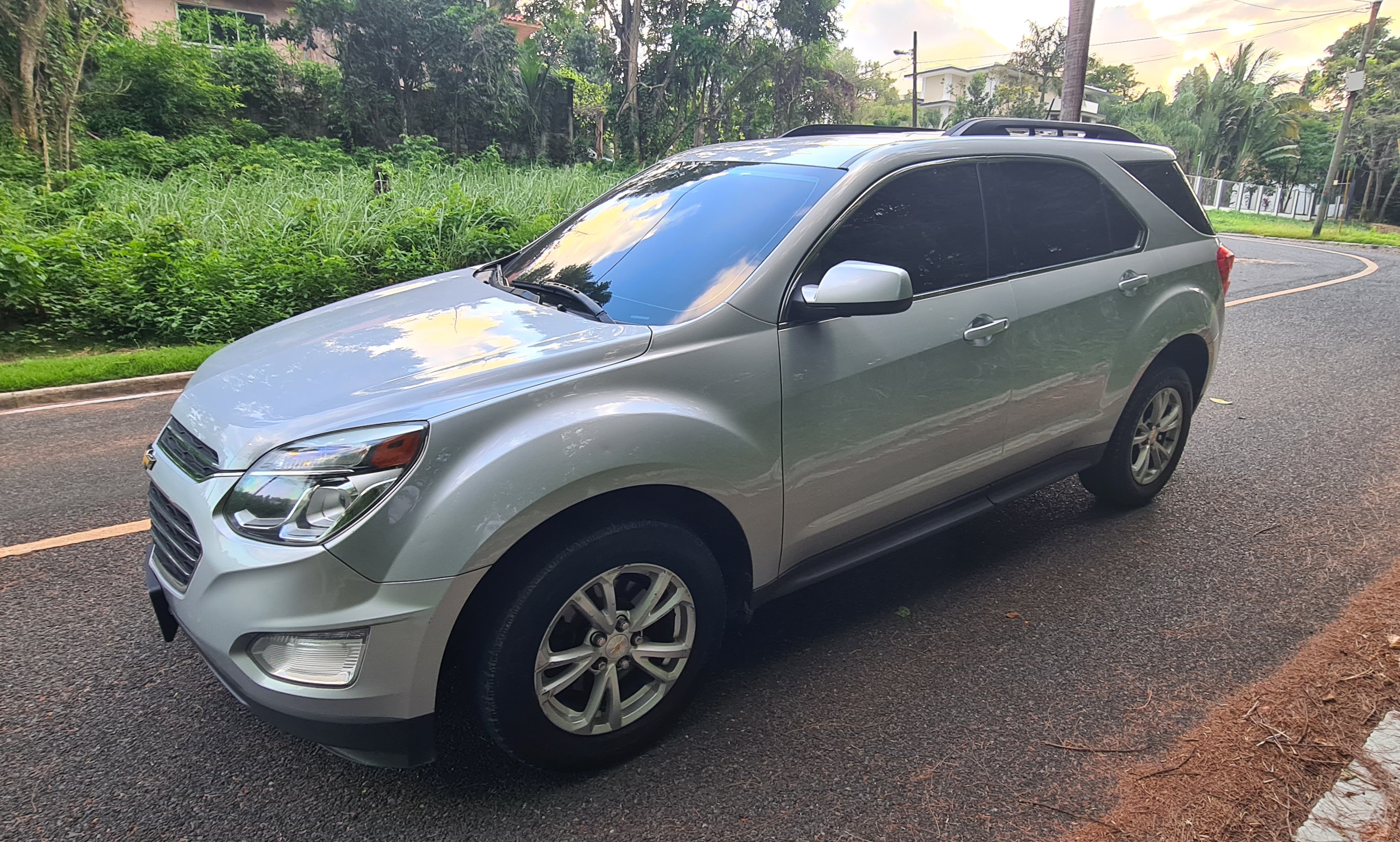 jeepetas y camionetas - Chevrolet Equinox 2016 excelentes condiciones!!  0