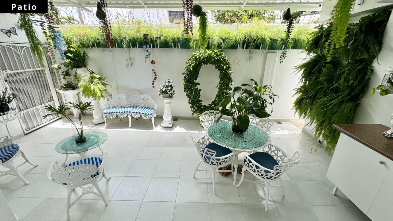 casas - Hermosa casa, Urb. Sorimar, Av. Independencia 1