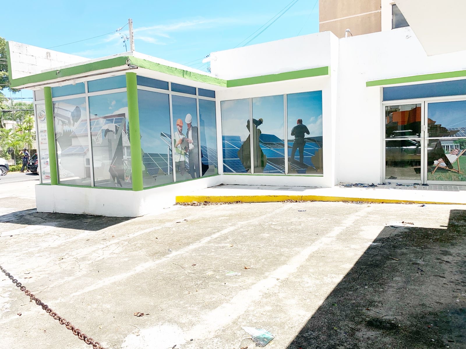 oficinas y locales comerciales - Local comercial Esquinero en alquiler gazcue 1