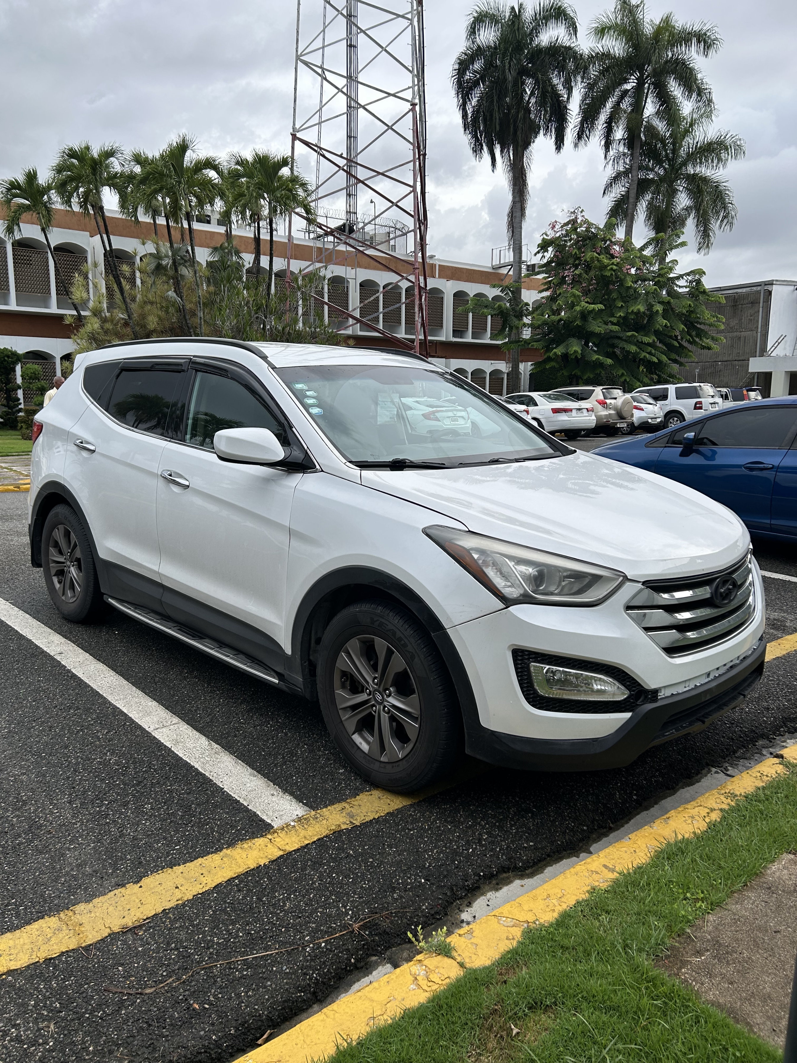 jeepetas y camionetas - Hyundai Santa Fe  0