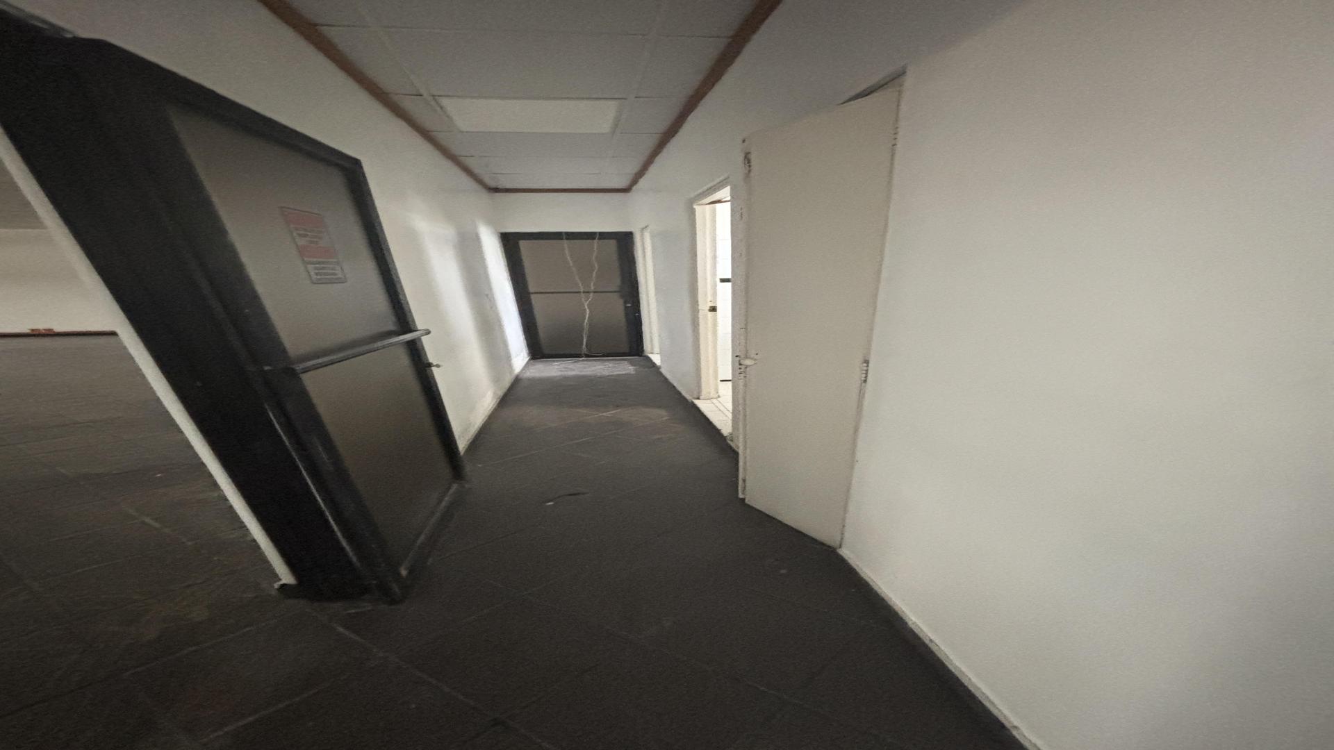 oficinas y locales comerciales - Alquiler Local Comercial Naco 2do piso 228Mts 1