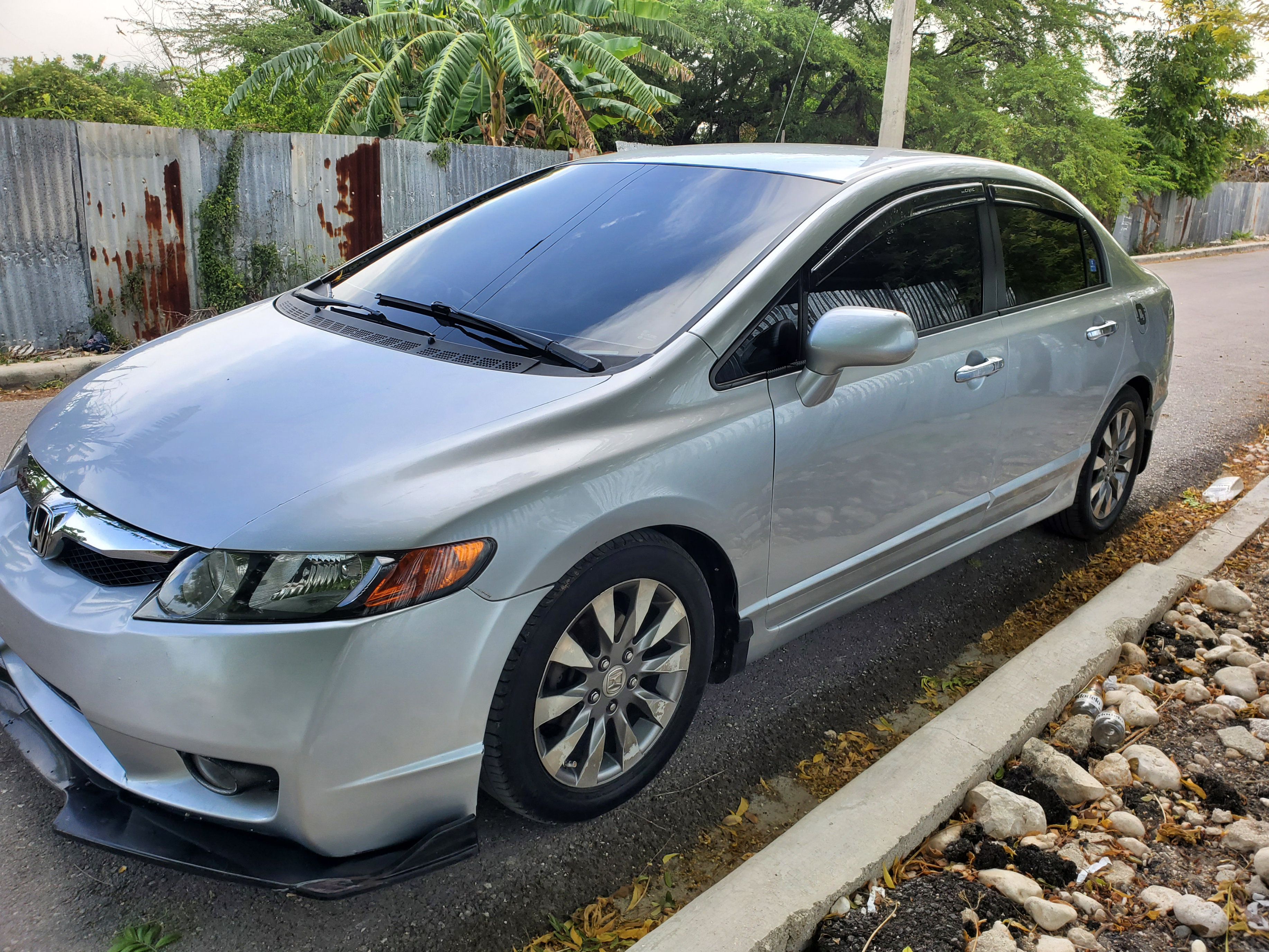 carros - Honda civic 2010 LX el más nuevo 1