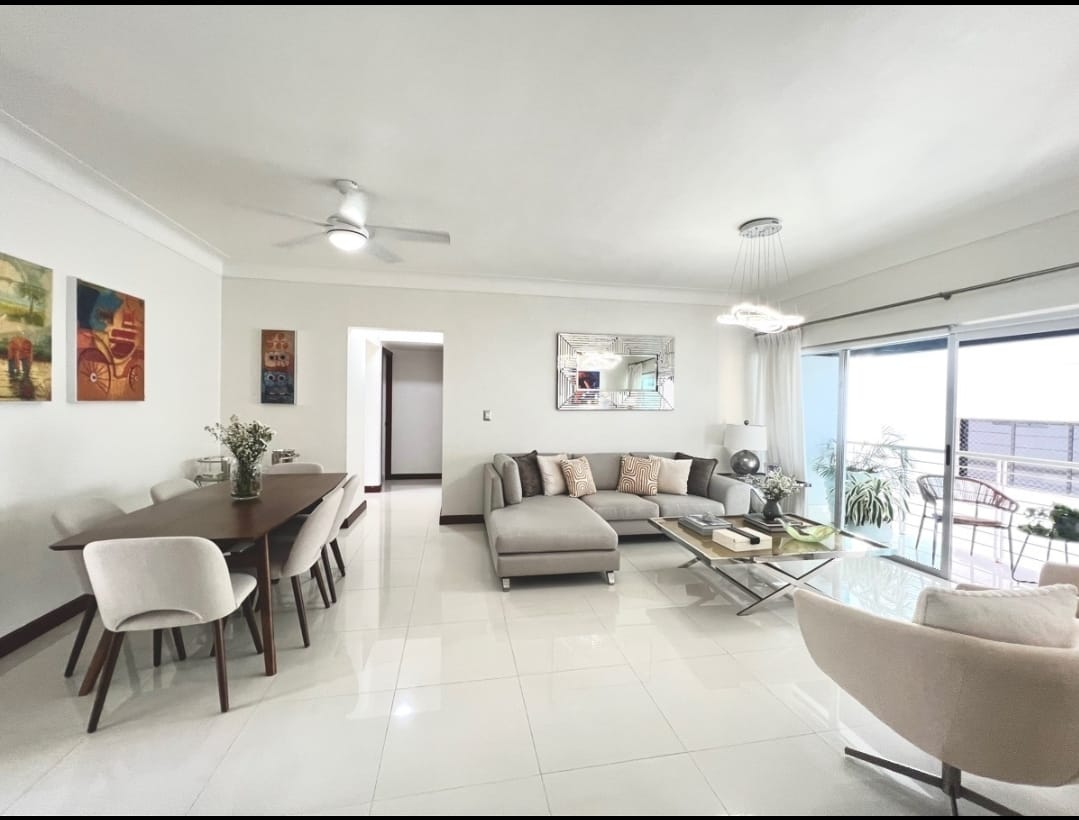 apartamentos - Vendo apartamento en el Ensanche Paraíso  4