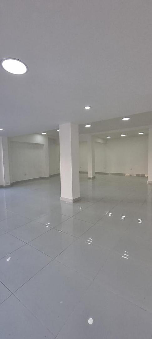 oficinas y locales comerciales - Local en Alquiler en Mirador Norte 2
