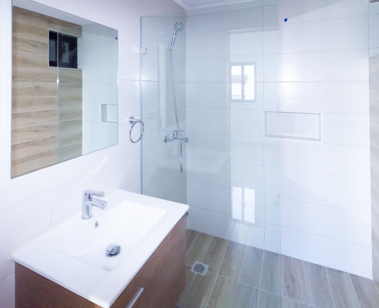 apartamentos - Bella Vista piso 8 107m2 2 habitaciones 2.5 banos 2 parqueos 2